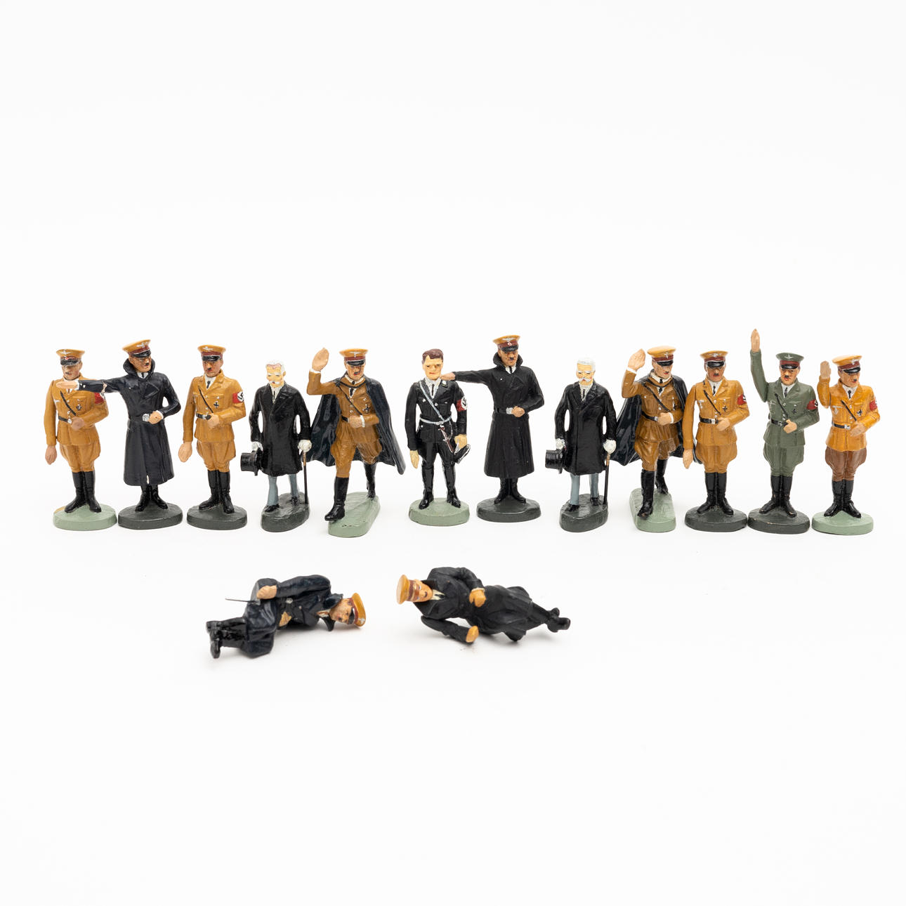 PERSÖNLICHKEITSFIGUREN 14 Stück, restauriert oder repliziert, gekennzeichnet mit Elastolin und Lineol.