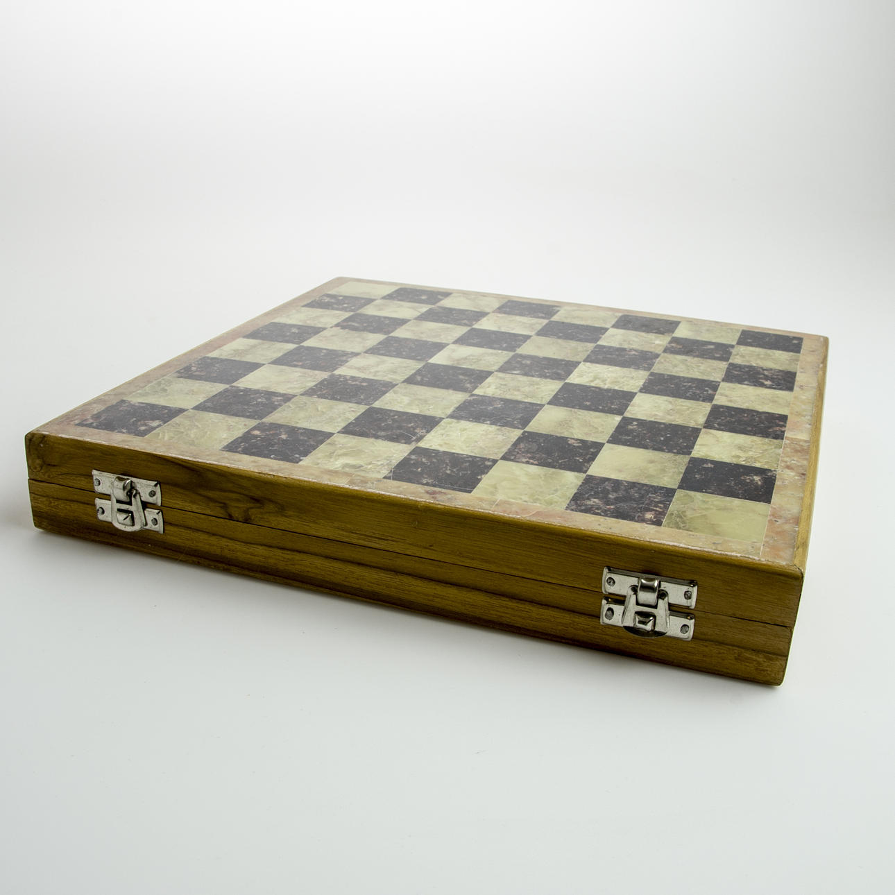 SKAKSPIL, træ/sten.