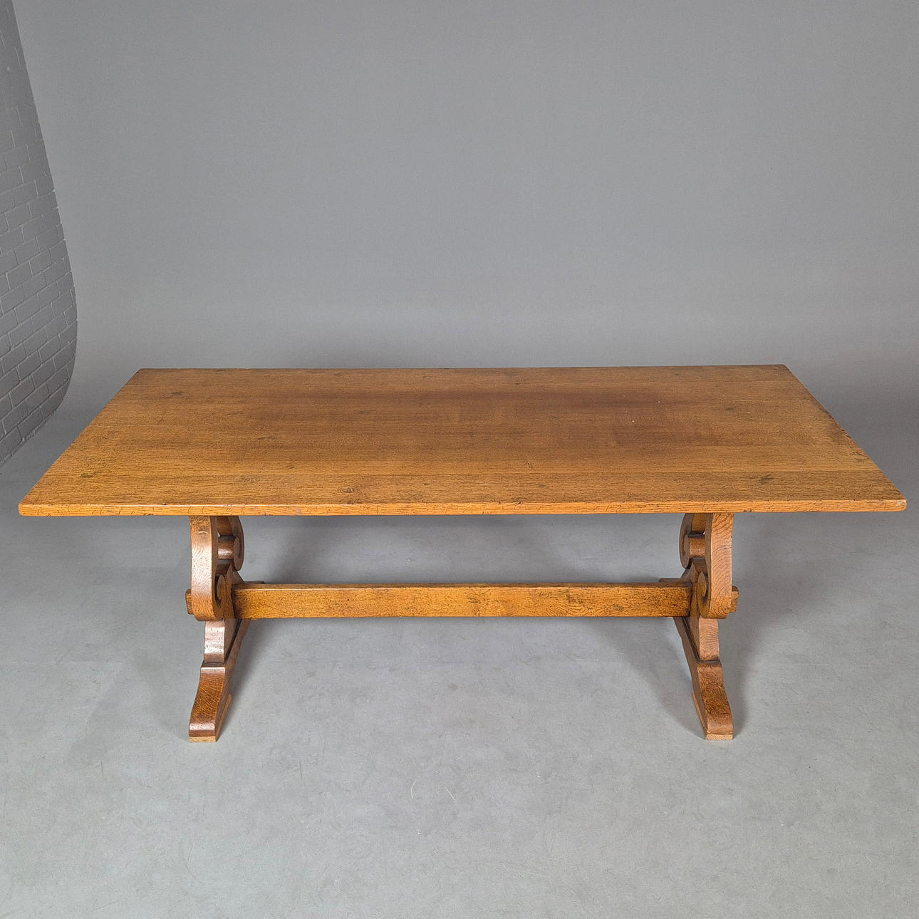 REFEKTORIUMSTISCH AUS EICHE.