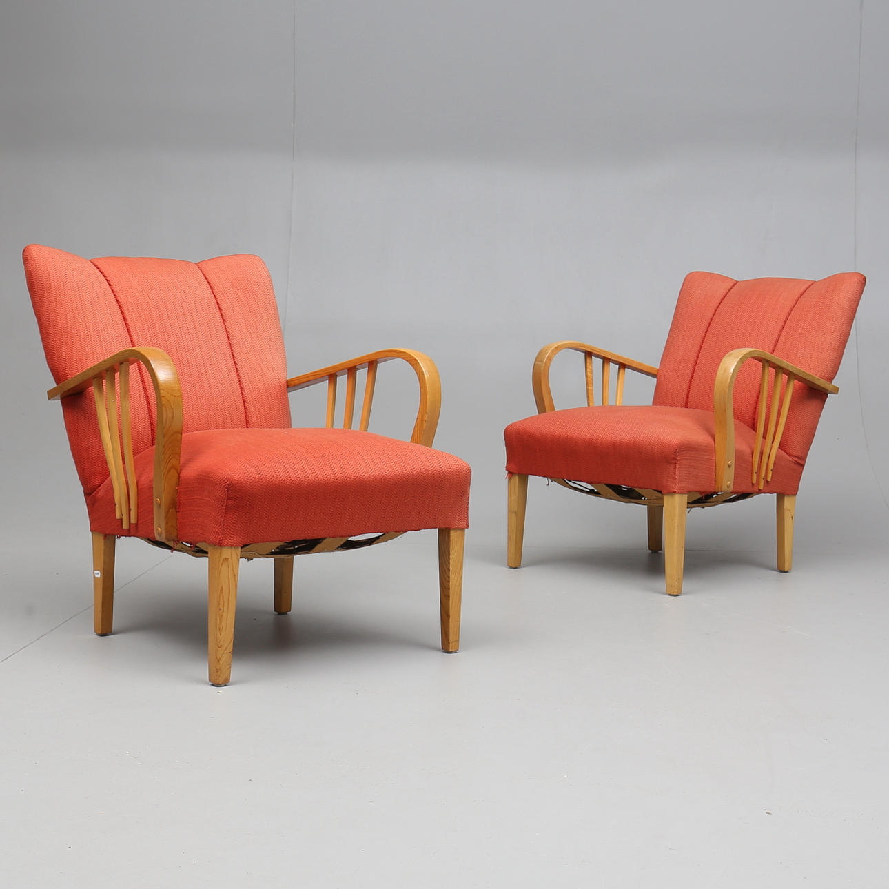 FÅTÖLJER, 1 par, 1940-/50-tal.