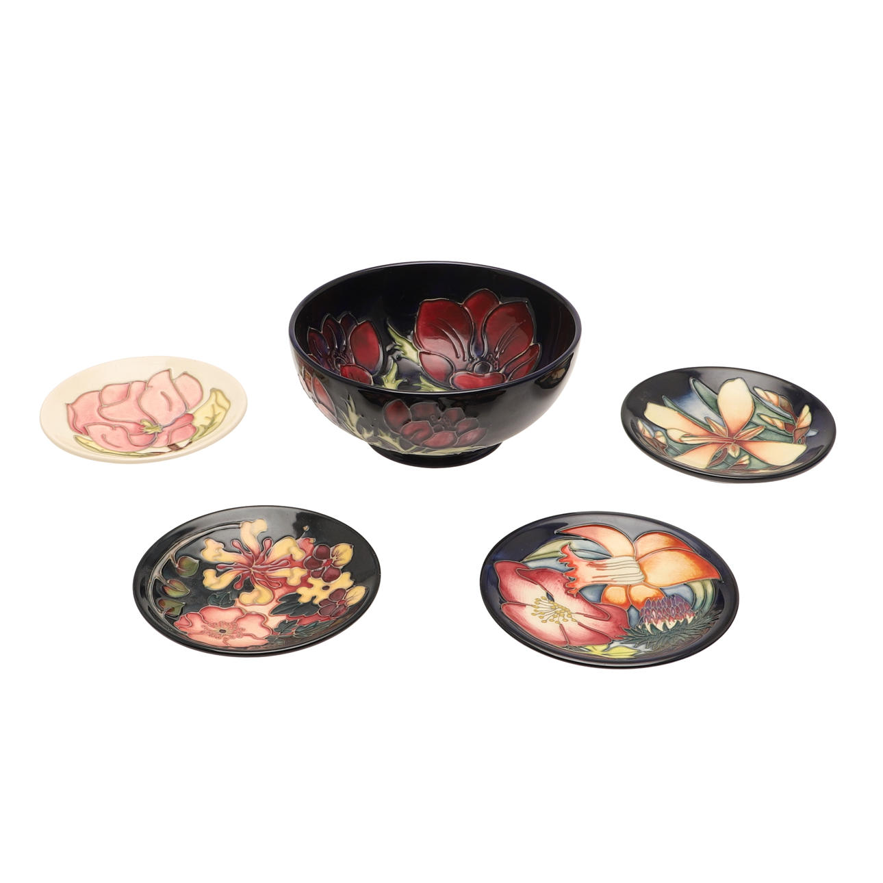 MOORCROFT BOWL & OTHER ITEMS.