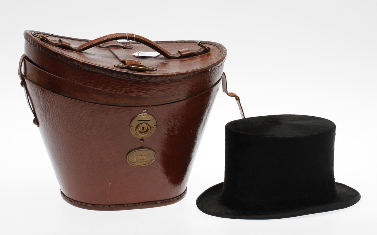 HATT med HATTASK, 1900-tal.