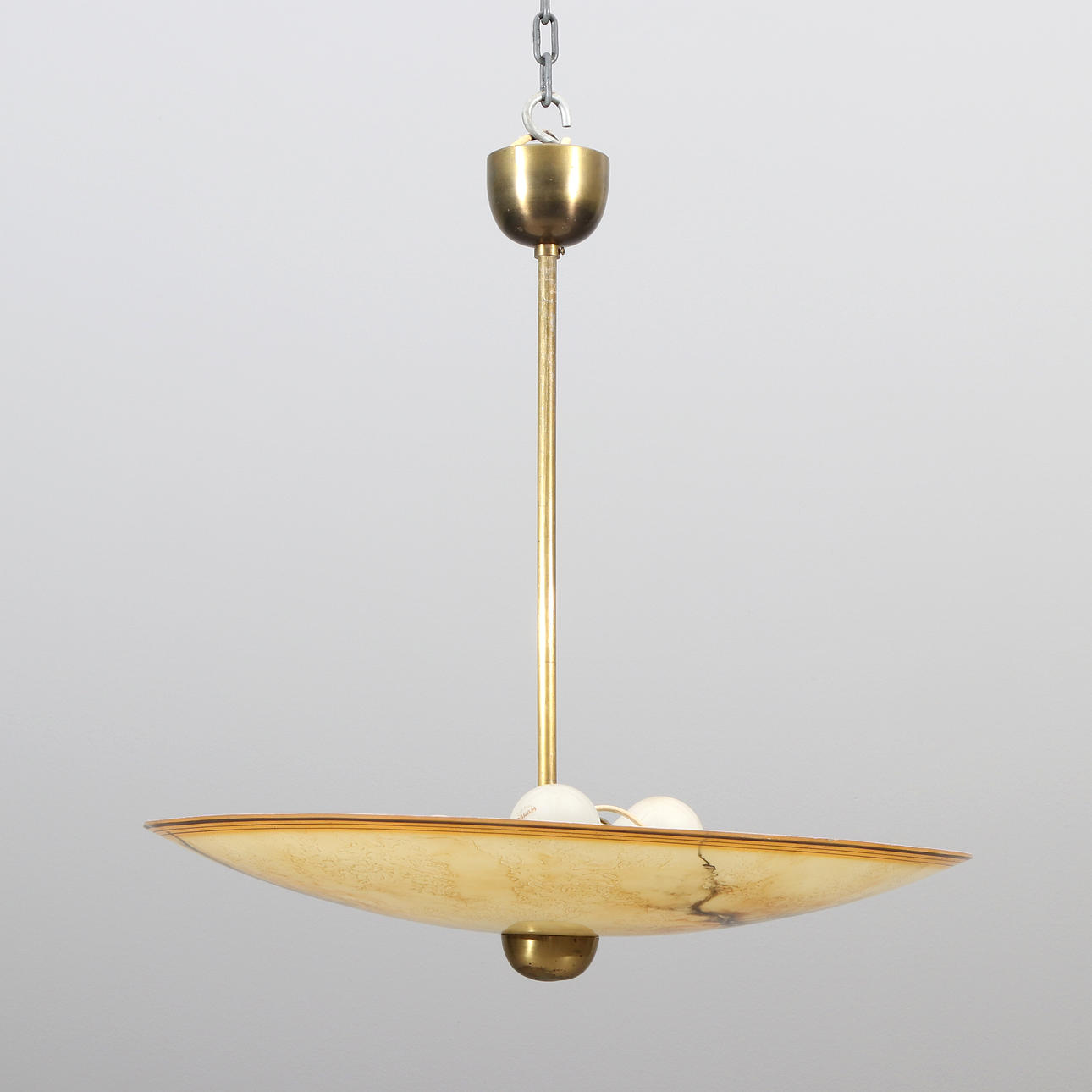 LOFT LOFT. Messing og glas, glaskop marmoreret. 20. århundrede.