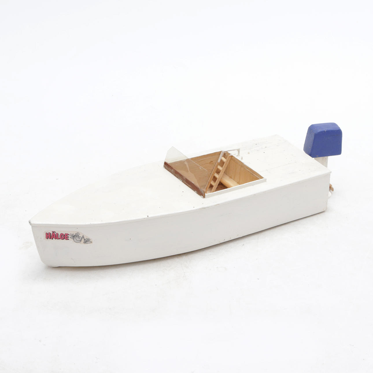 BOAT MODEL, modern.
