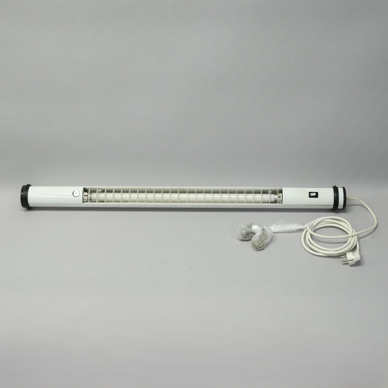 LOFTSLAMPE. RØRFORM. FAGERHULTS SVERIGE.