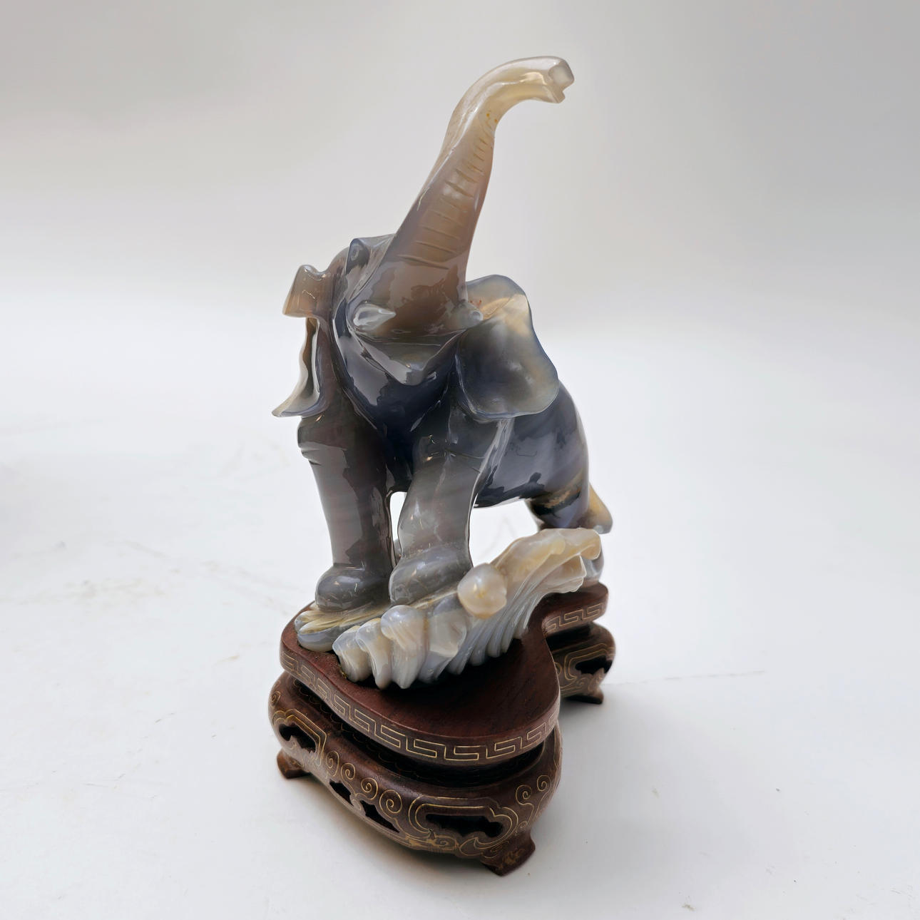 ELEPHANT SCULPTURE. STONE. ORIENTALIST STYLE.