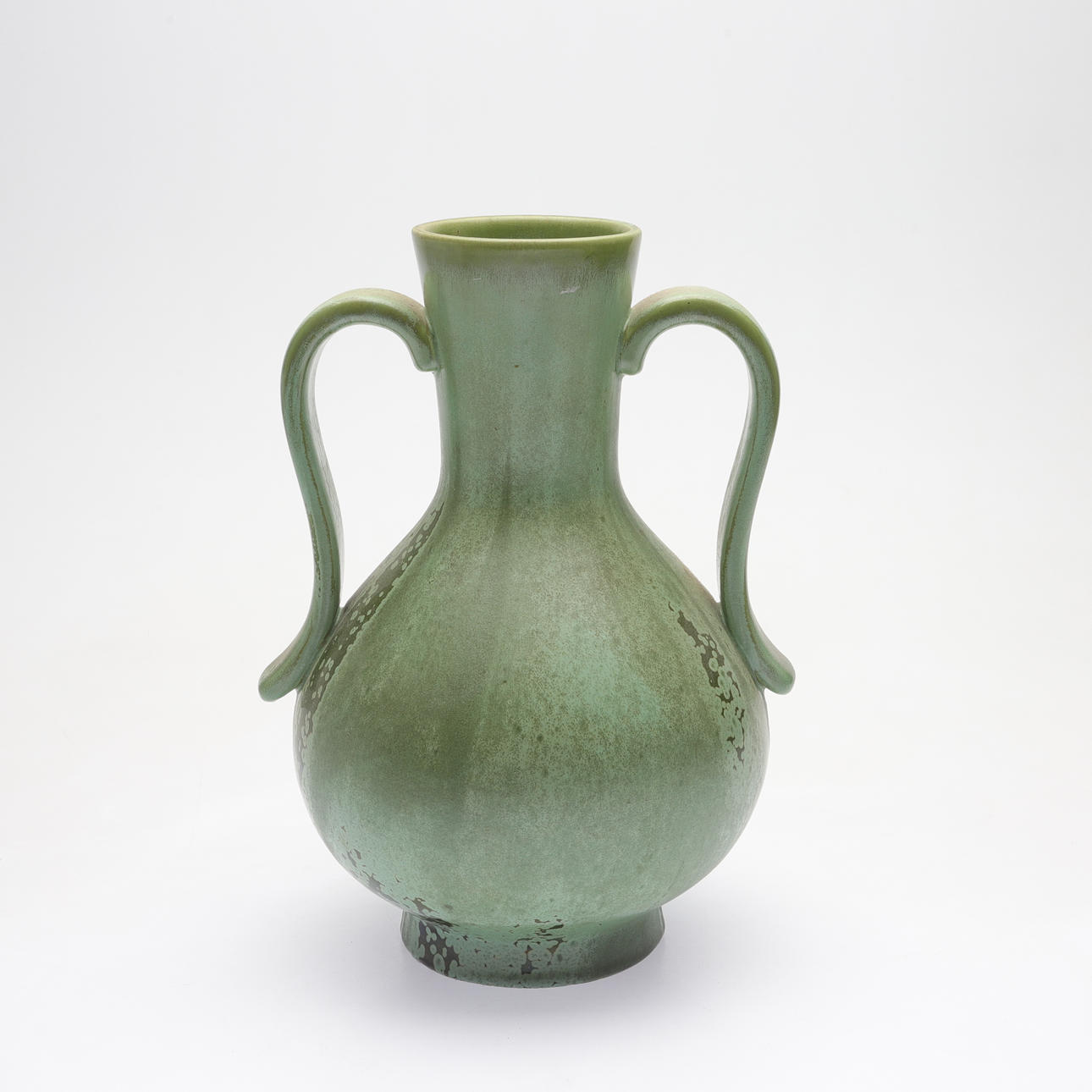 ARTHUR PERCY. ceramic hanging vase, model 1777, Gefle, 1930s.