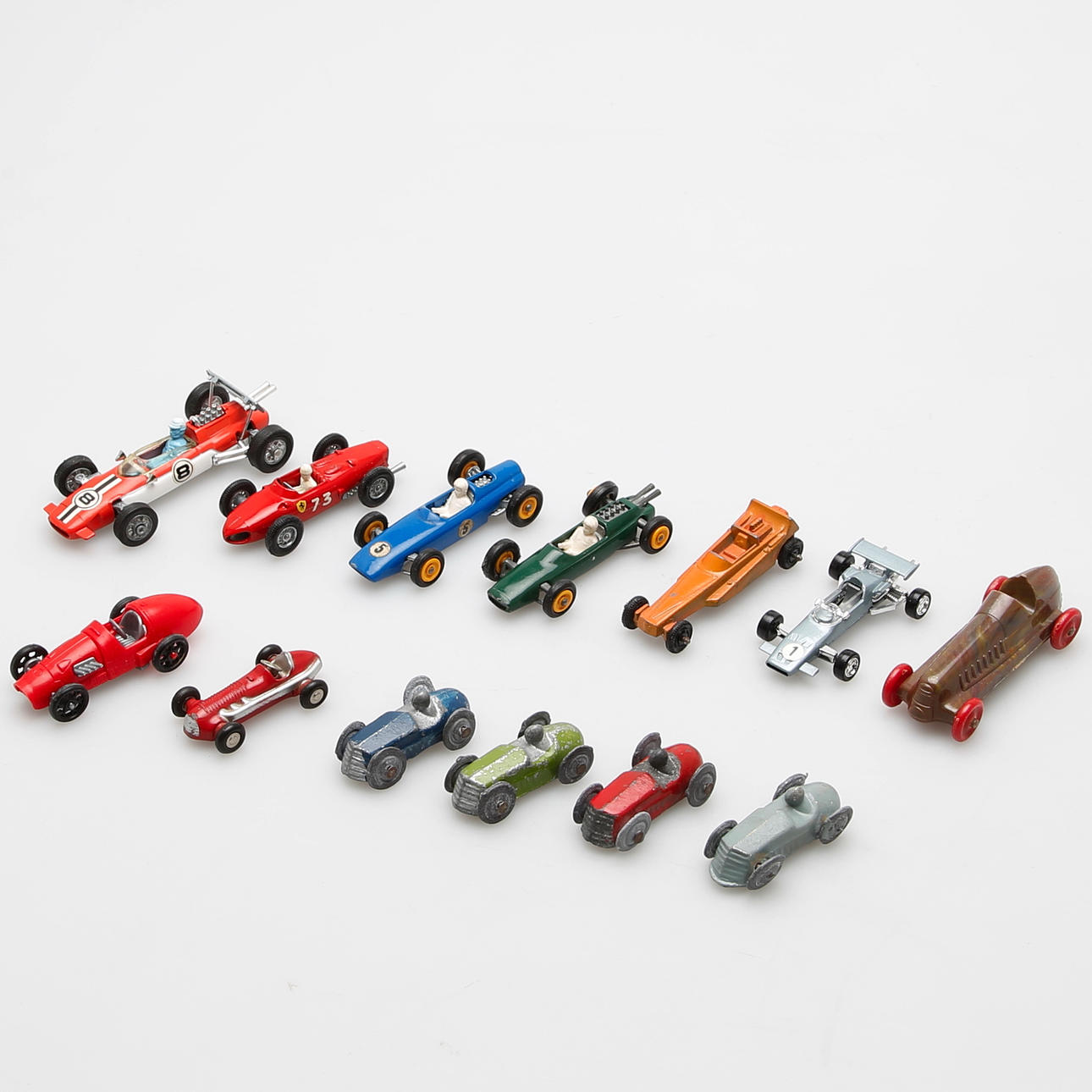 LEKSAKSBILARBILAR, 13 st, bl. a. Schuco och Corgi Toys.