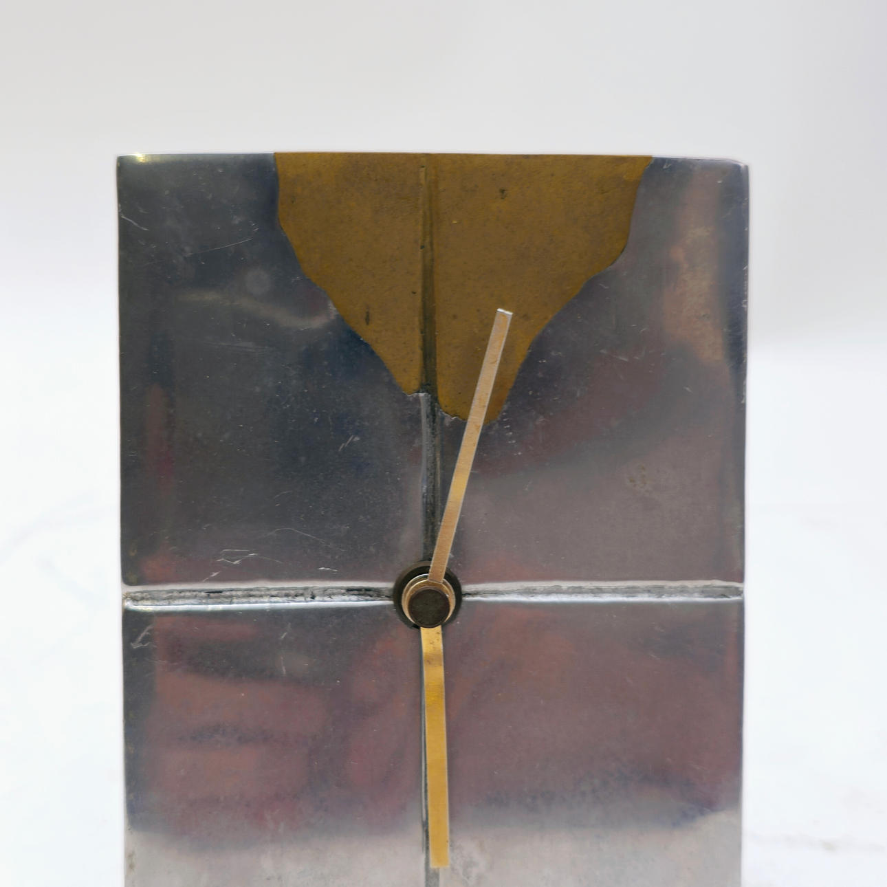 DAVID MARSHALL. DESKTOP CLOCK.