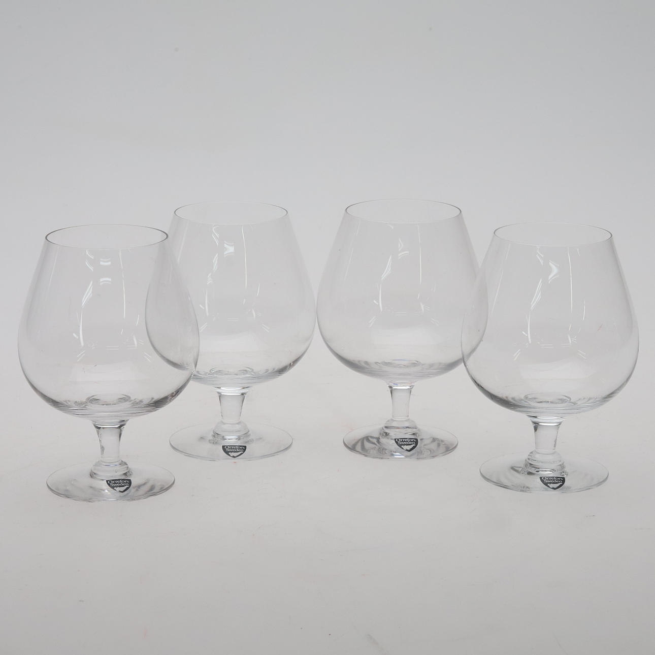 COGNAC CUPS. 4 pcs, label-marked Orrefors Sweden.