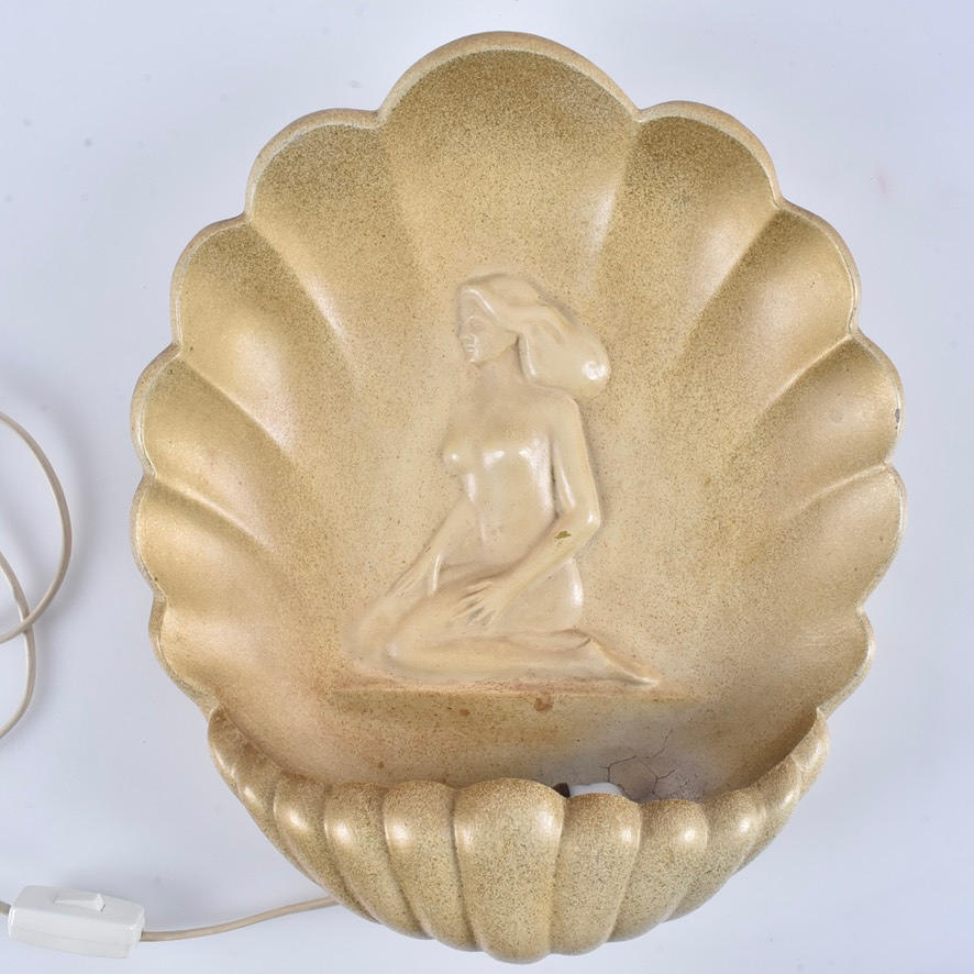 Wall lamp in the shape of a seashell, 1930s.