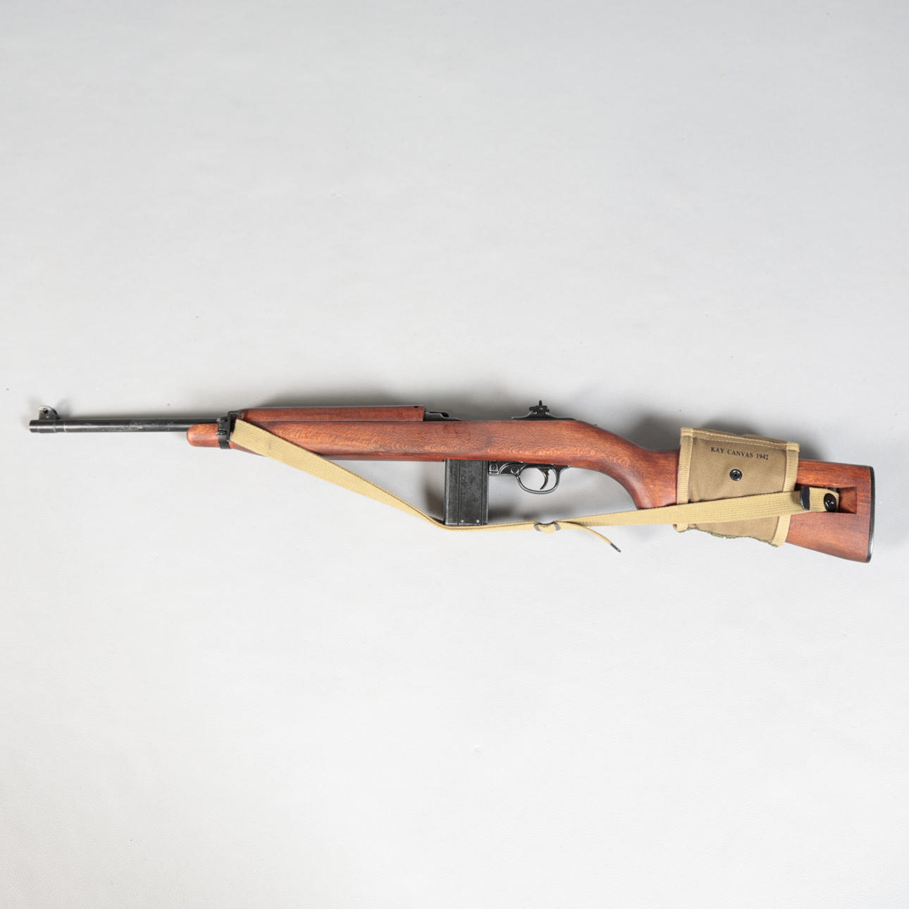 A NON-FIRING REPLICA OF A U.S. M1A1 CARBINE *2.