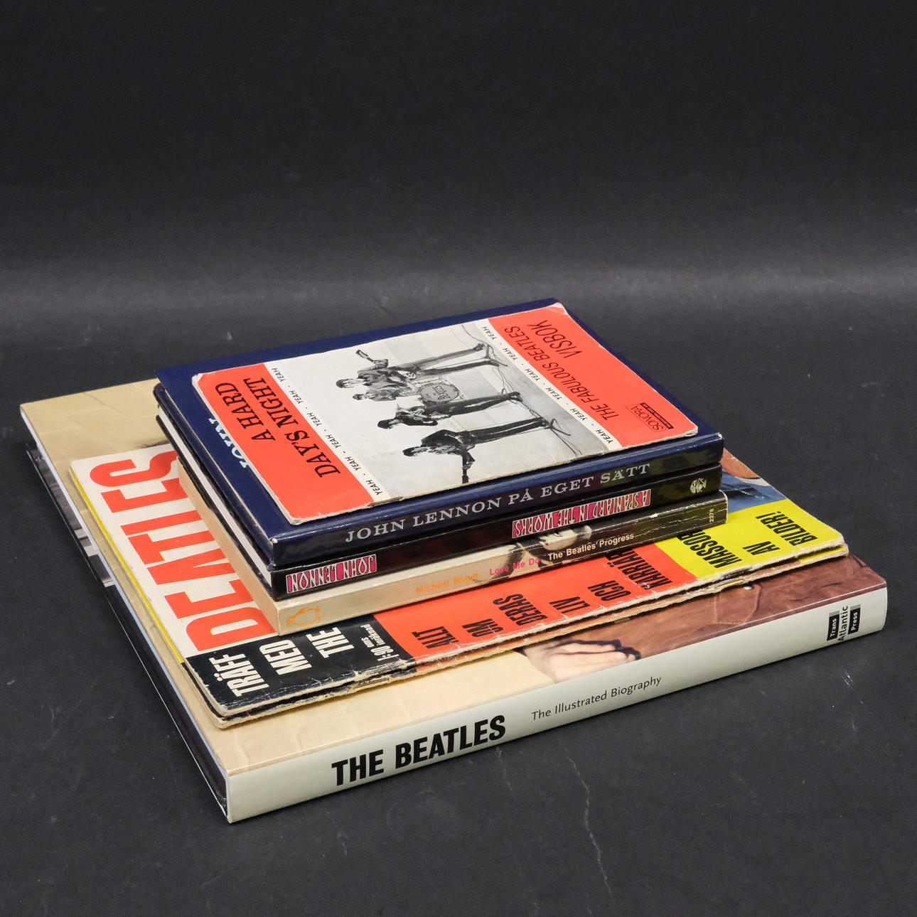 BÜCHER ÜBER DIE BEATLES. SIEBEN TEILE.