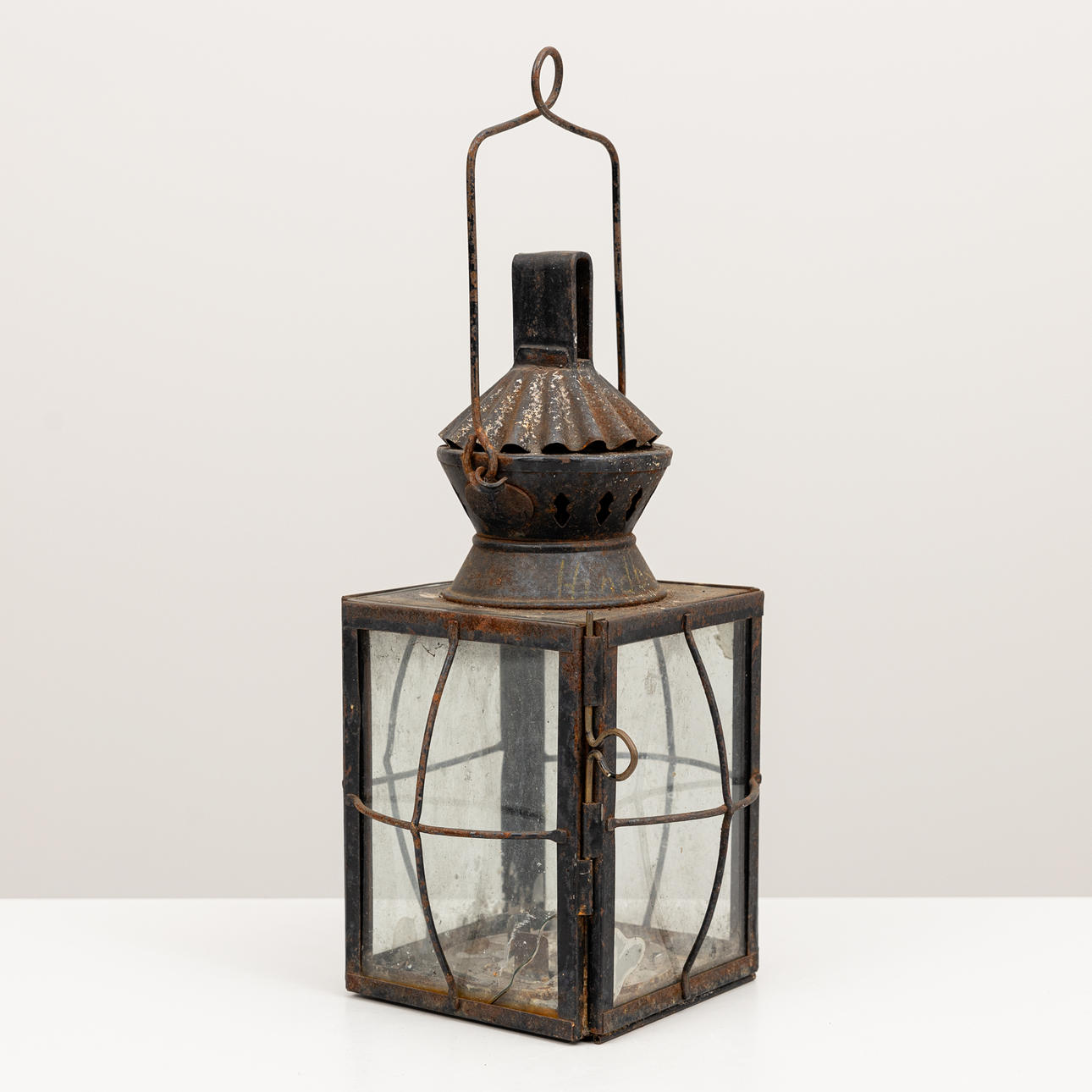 LANTERN, metal, omkring 1900.