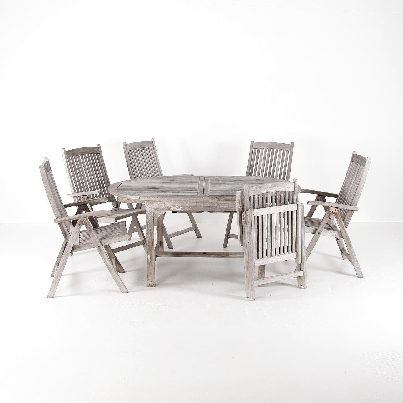 PUUTARHAKALUSTEET, 7 dlr, tiikki.