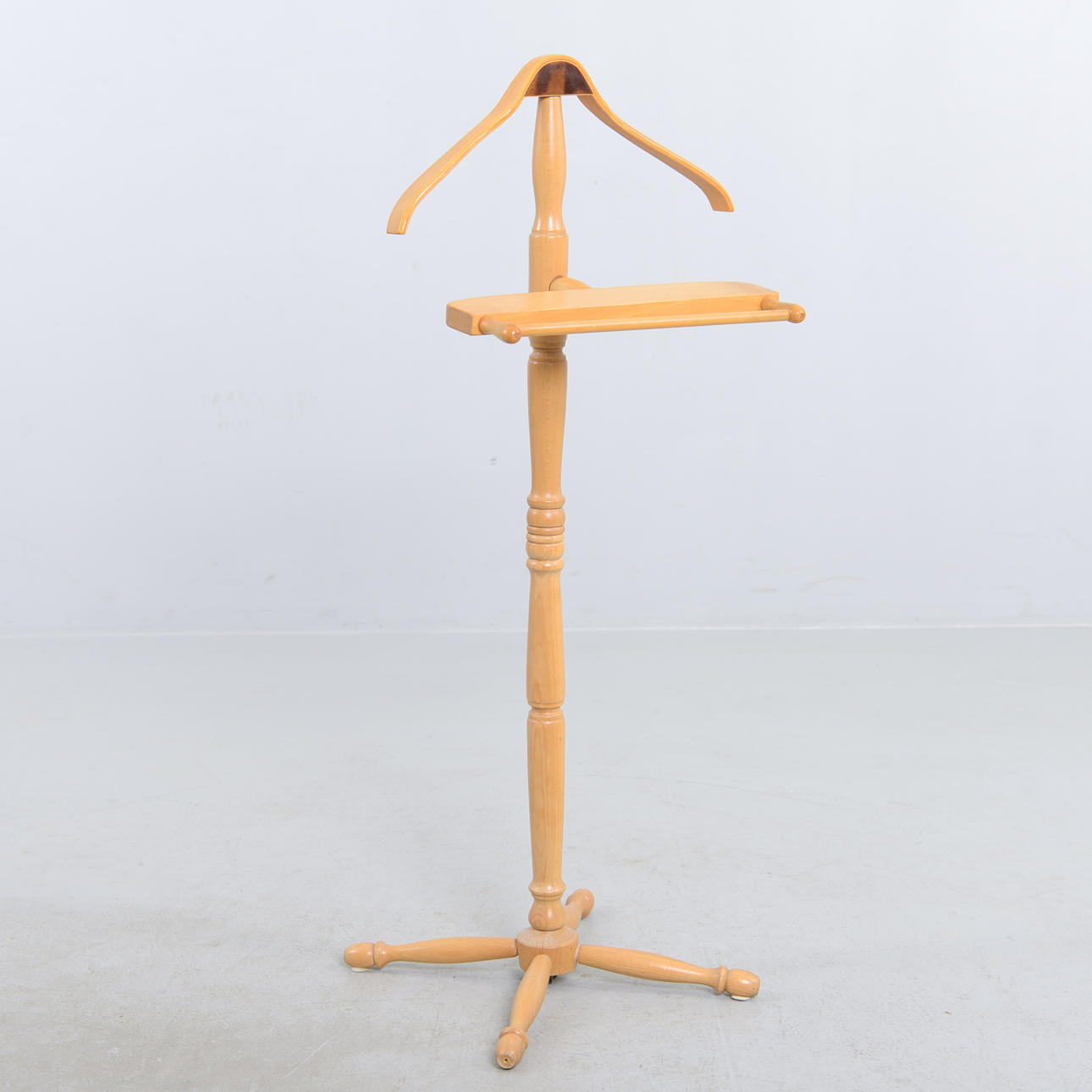 Tjener af egetræ, anden del af det 20. århundrede.