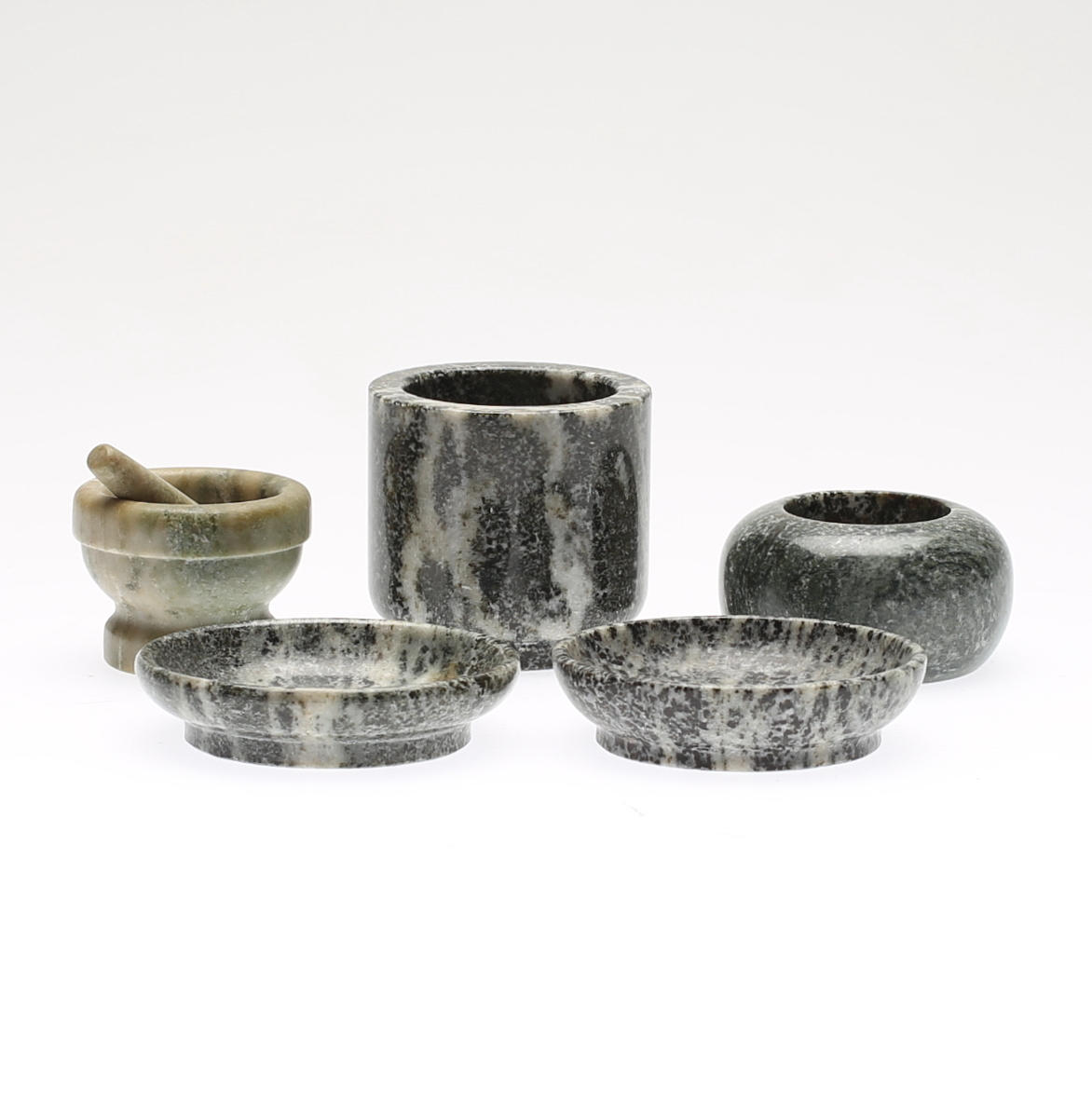 MARMORFÖREMÅL, 5 st, 1900-tal.