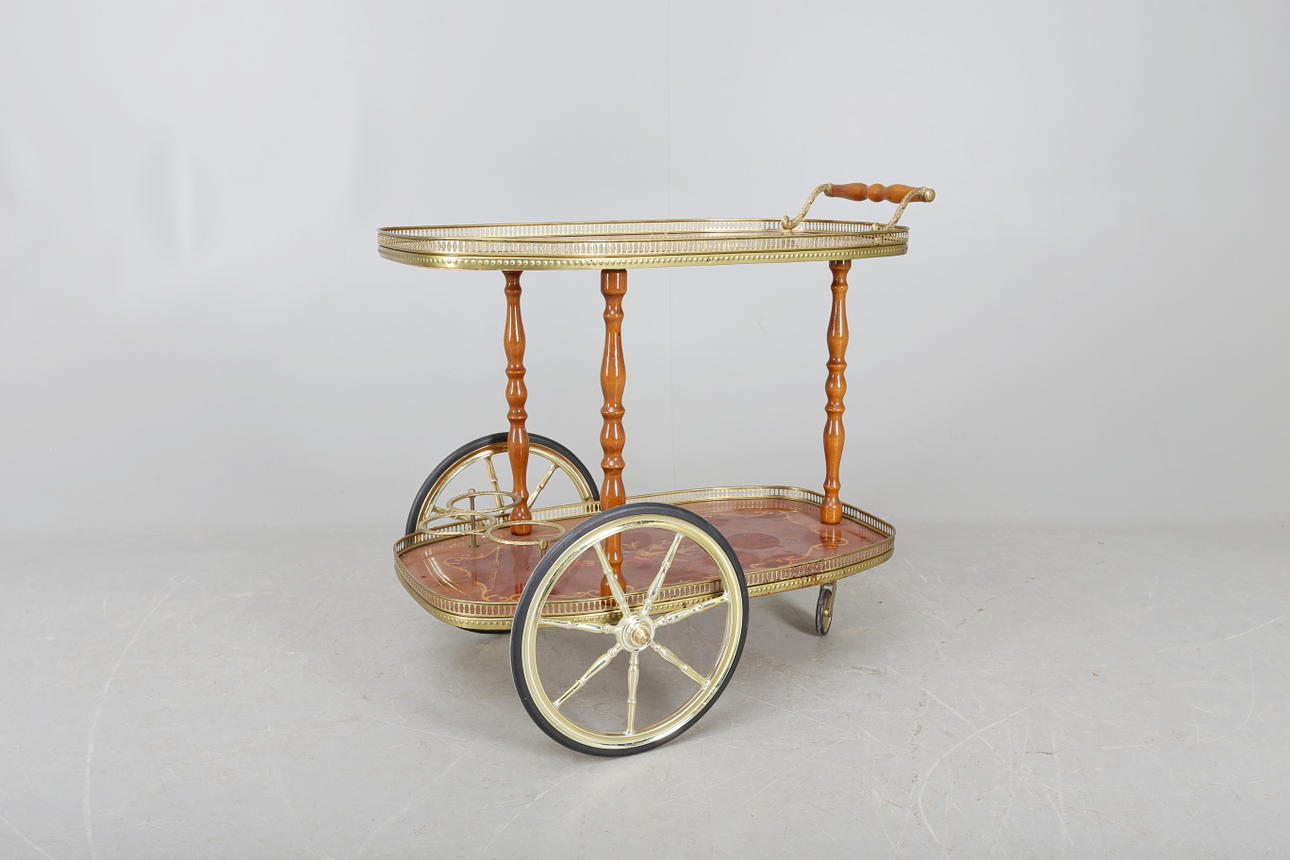 SERVERINGSVAGN, 1900-tal.