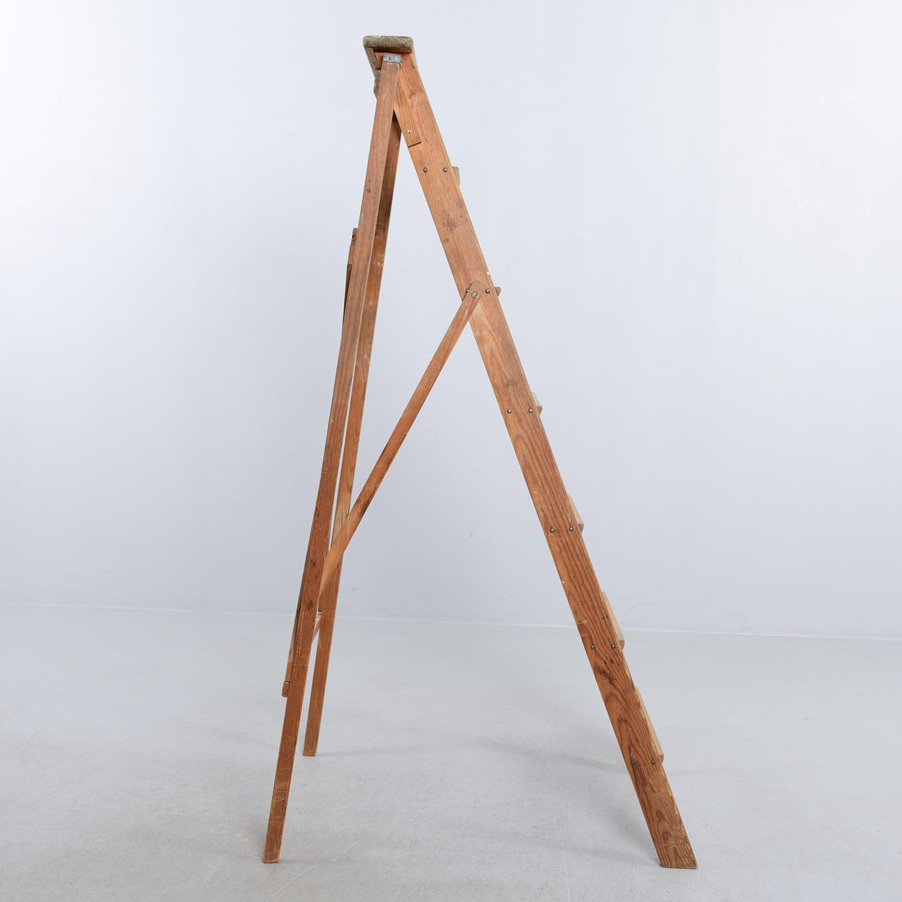 A wooden ladder, first part of the 20th century. Furniture - Other ...