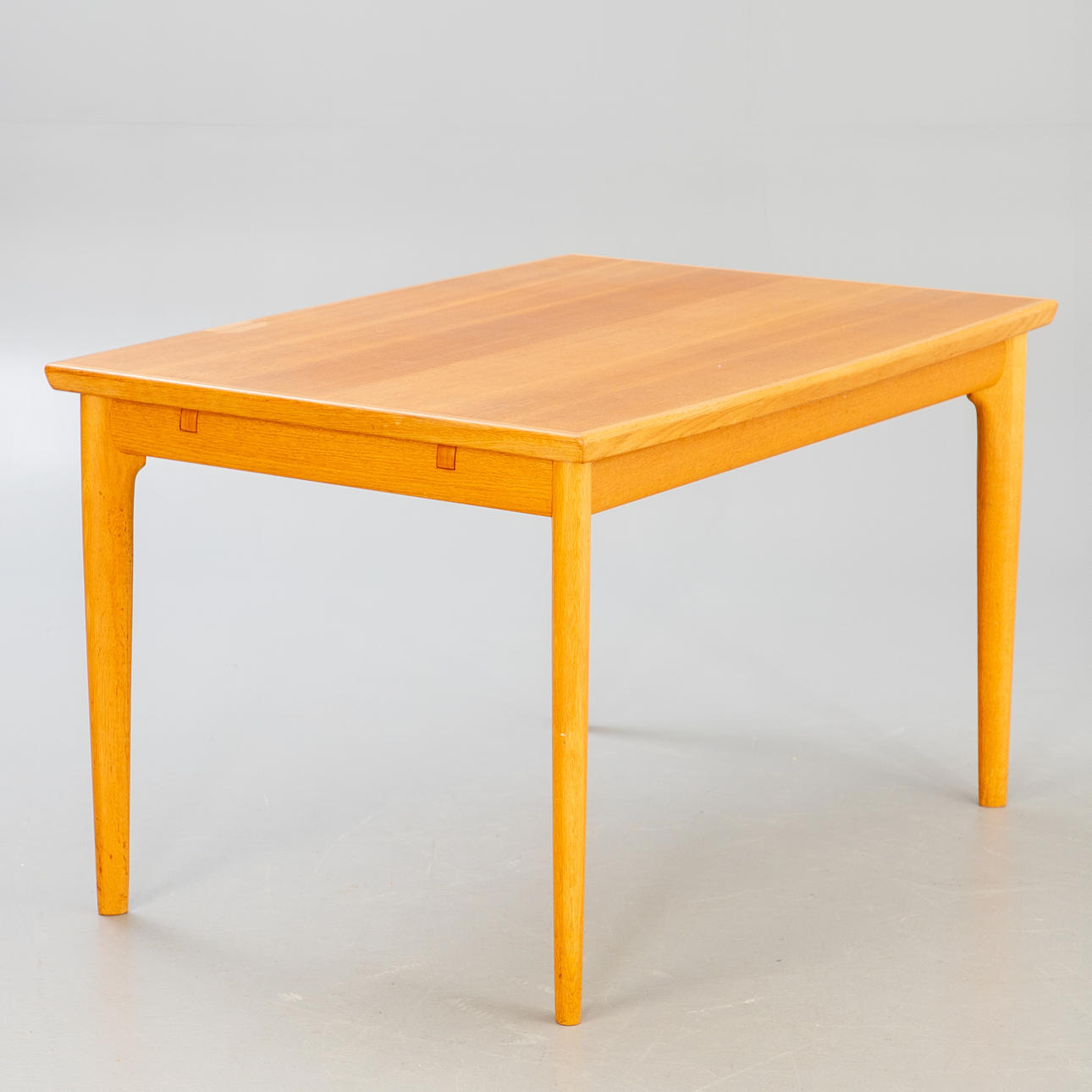 Extendable dining table in oak, Denmark, 1960s.