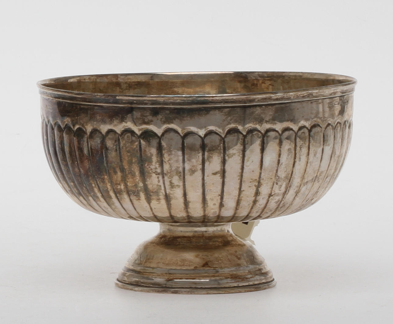 SKÅL PÅ FOT, silver, Italienska stämplar, 1900-tal. Vikt 238 gram.