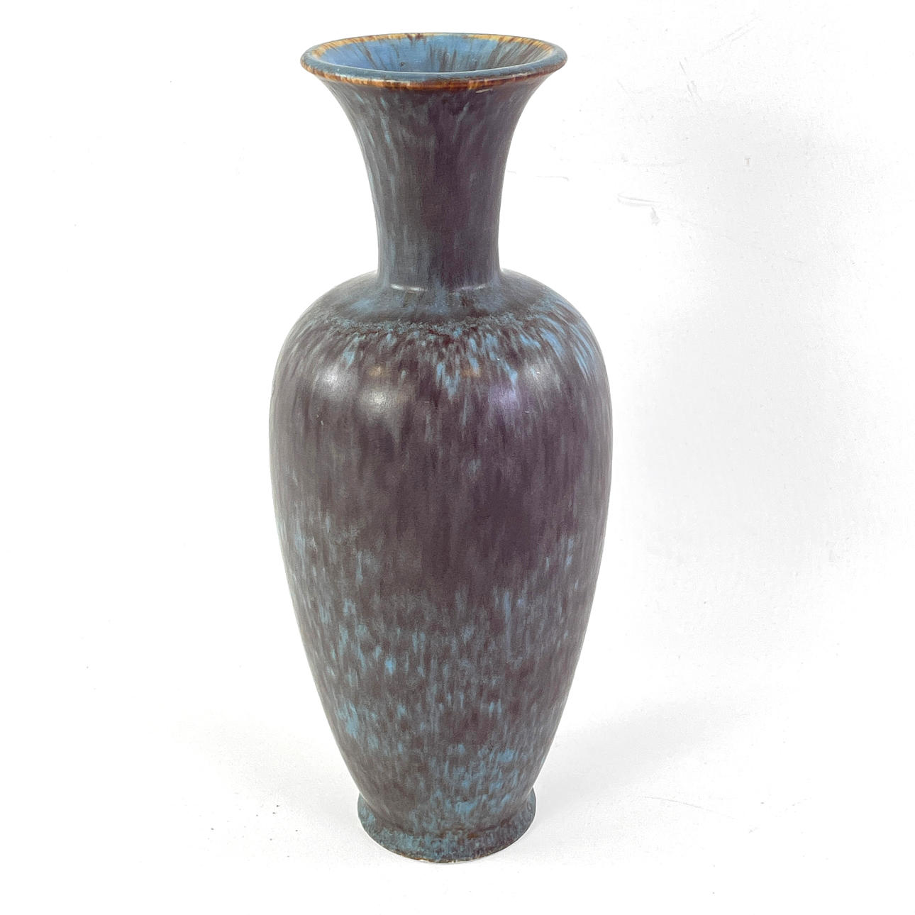 GUNNAR NYLUND. A stoneware vase, Rörstrand, signed.