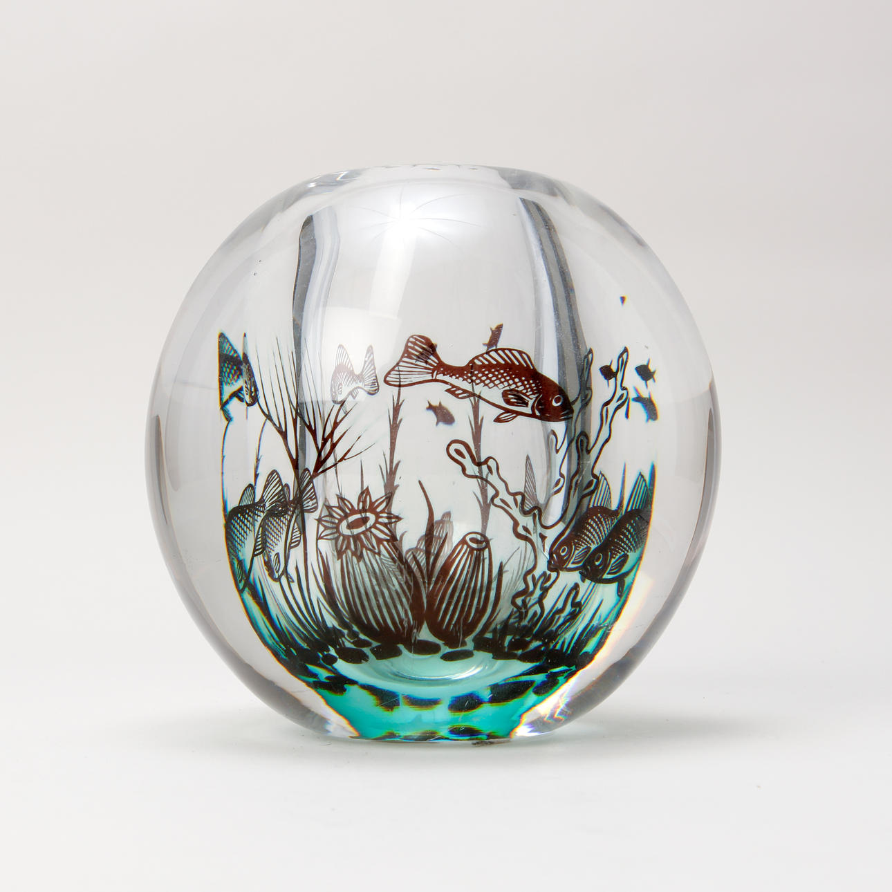 EDWARD HALD. Fish grail, glass, Orrefors.