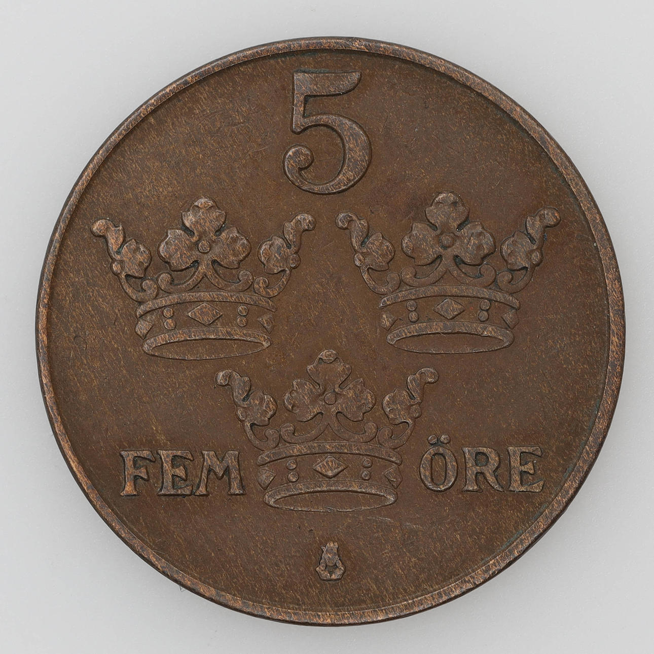 A copper coin, 5 öre, 1927, Sweden.