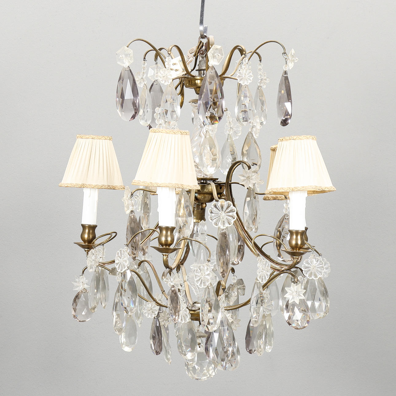 CRYSTAL CHANDELIER baroque style, 5 light arms.