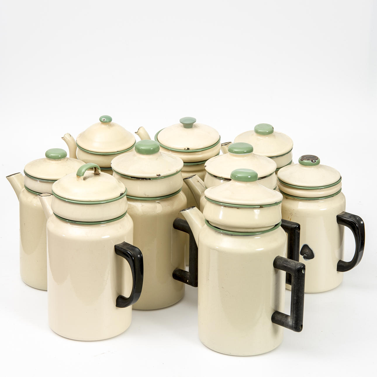 KAFFEKANNOR, 9 stycken, emalj, Kockums.