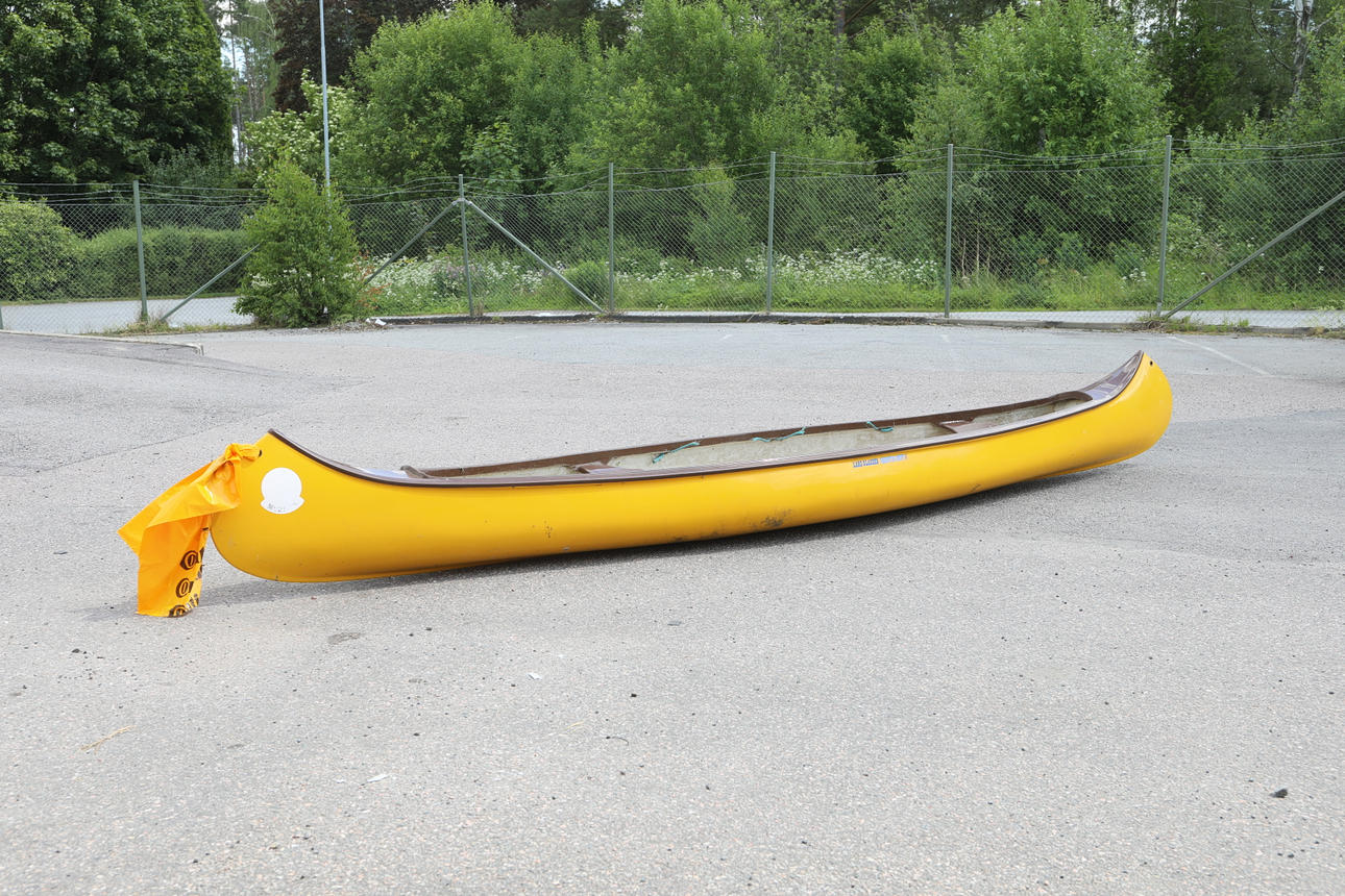 KANADISCH, Glasfaser und 2 Paddel.