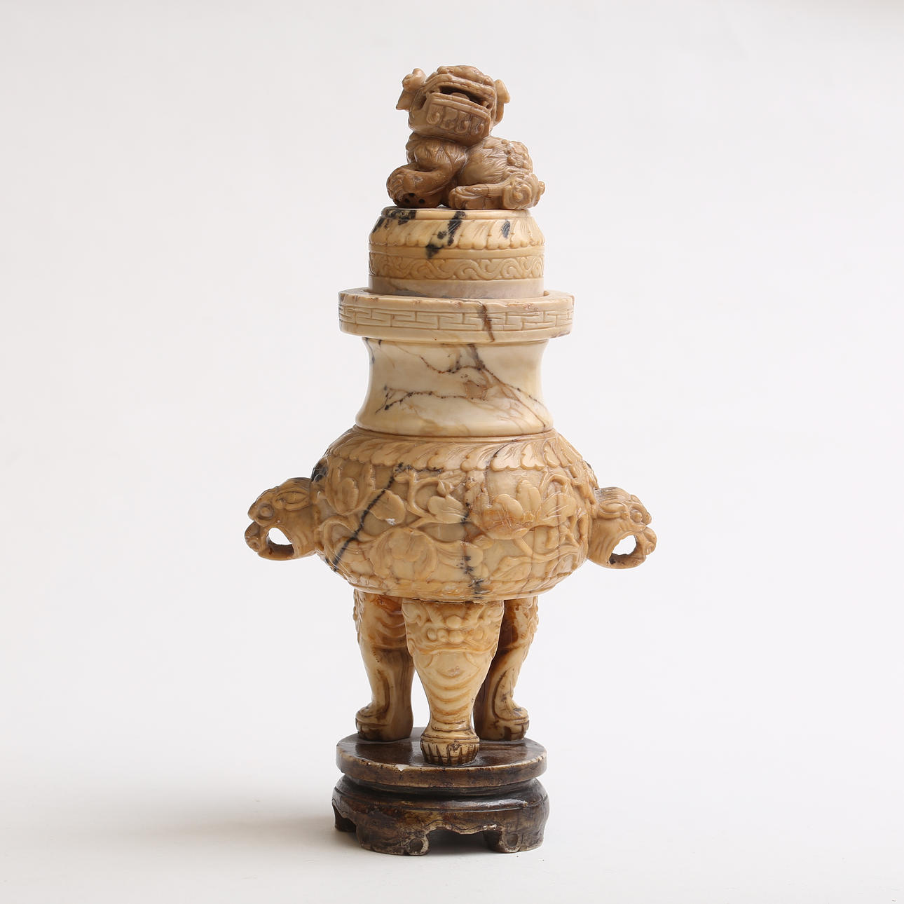 SUITSUKE, vuolukivi, Kiina.