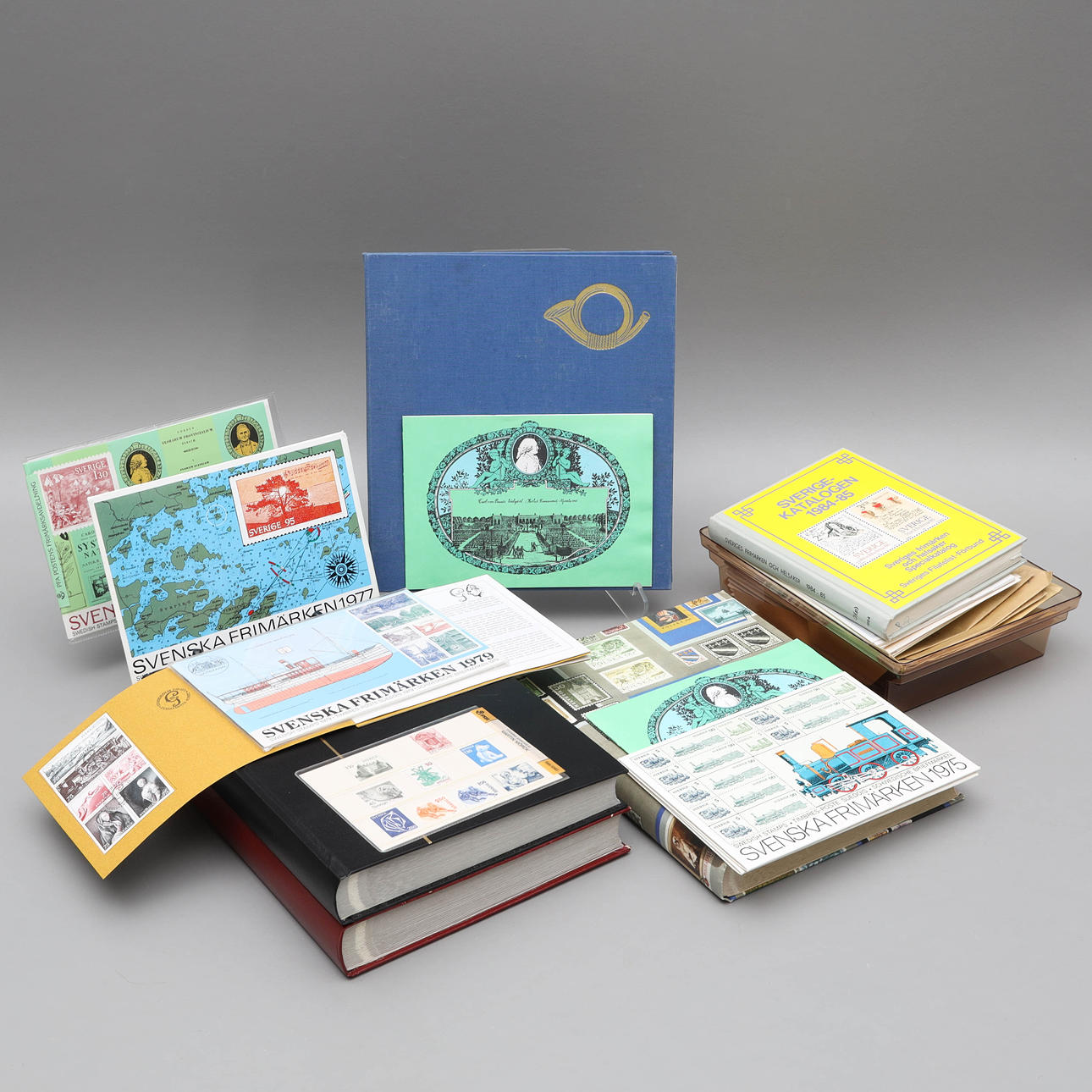 STAMP COLLECTION, Briefmarkenalbum, teilweise postfresh.