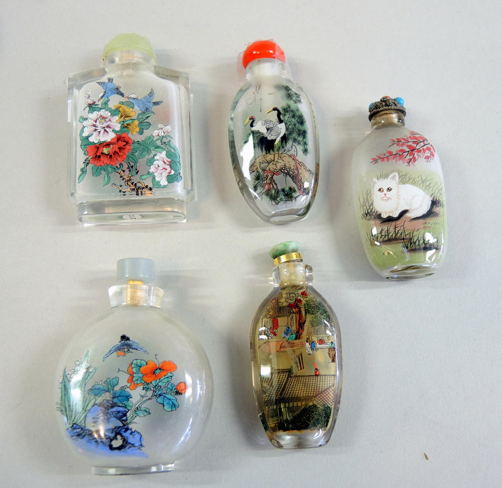 FEM SNUSFLASKOR, PORSLIN.