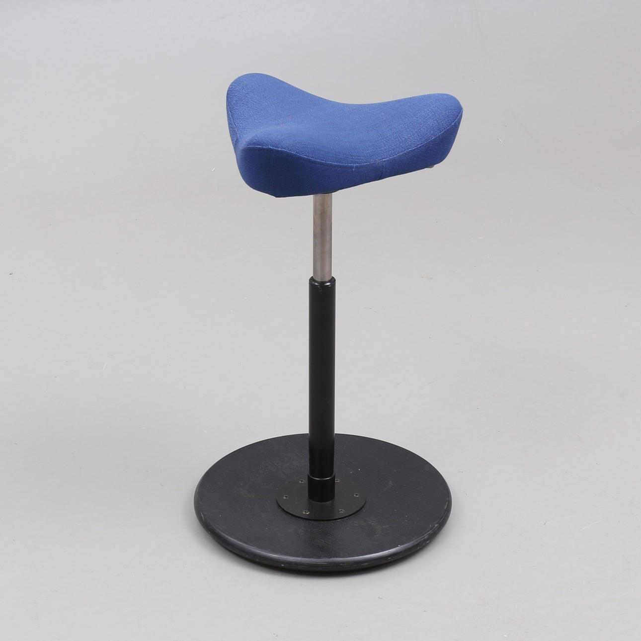 PALLET, ergonomic, swivel model, “Variér”, Stokke.