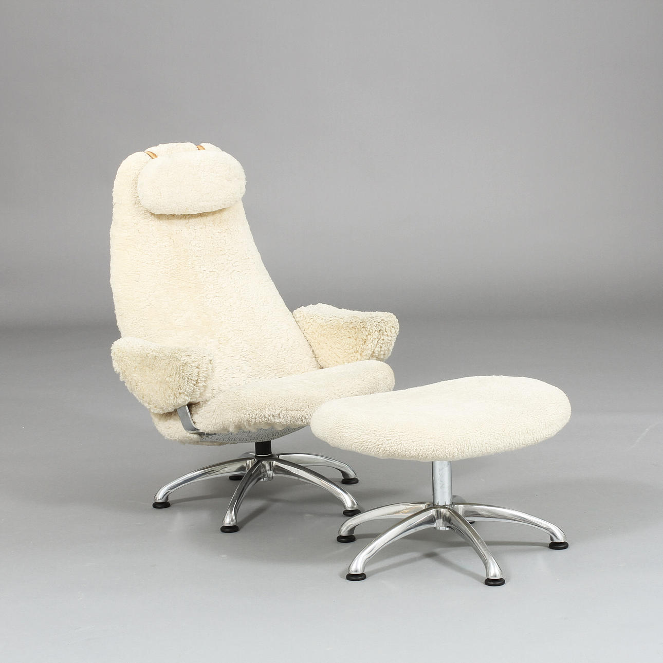 FÅTÖLJ med FOTPALL, "Contourett Roto", Alf Svensson för DUX.