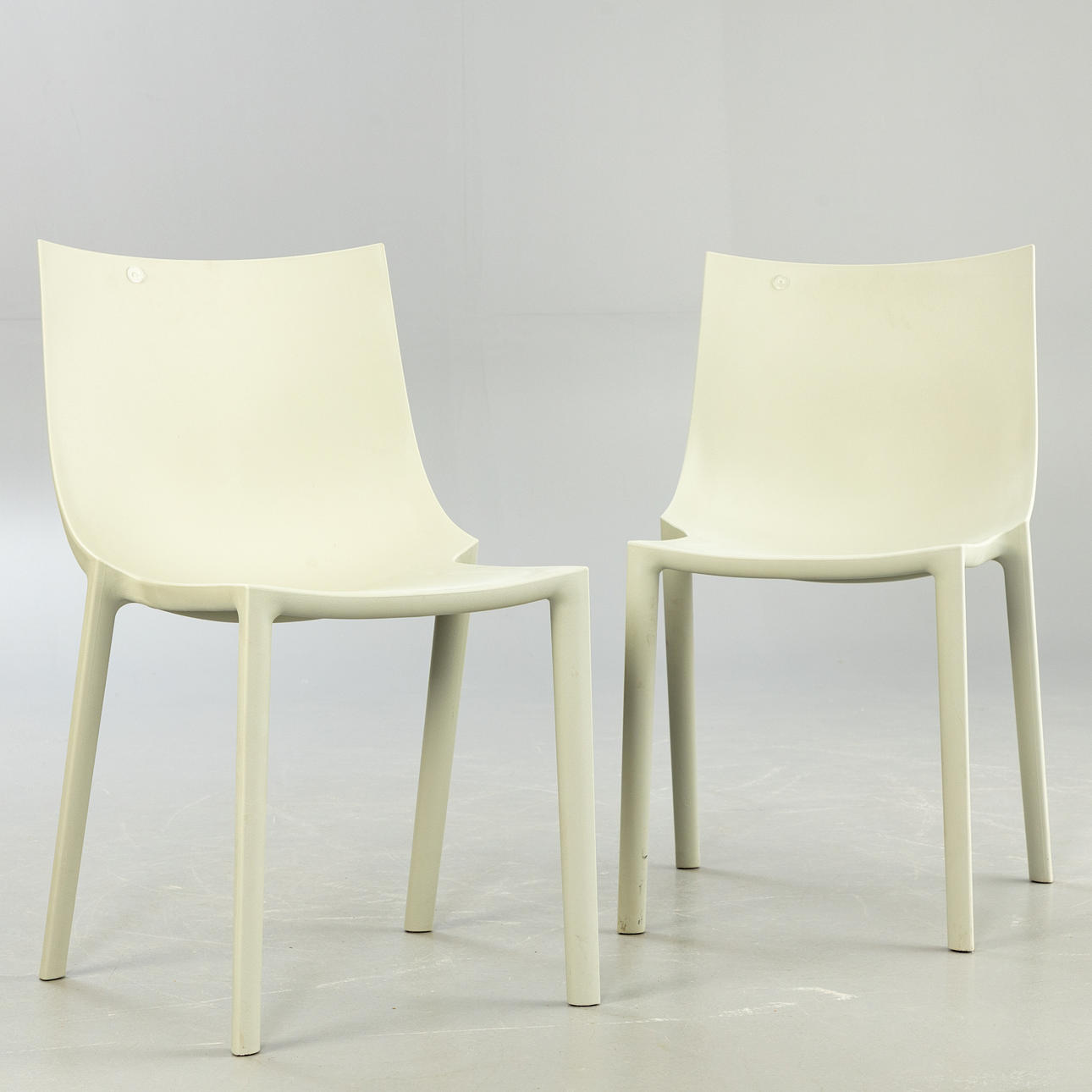 Philippe Starck, Driade, 2 plastic chairs (2).