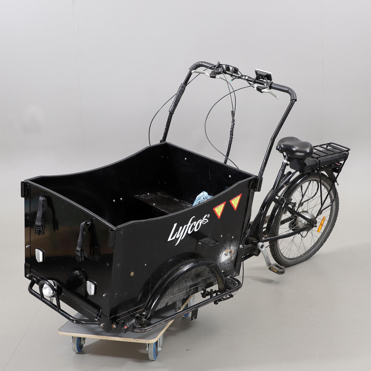BOX BIKE, electric, 6-speed, Lyfco, renovation object.
