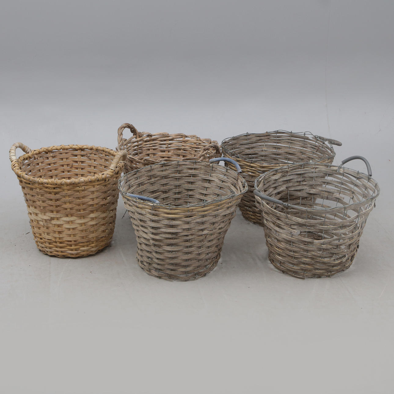 BASKETS, 5 pcs, allmature type.