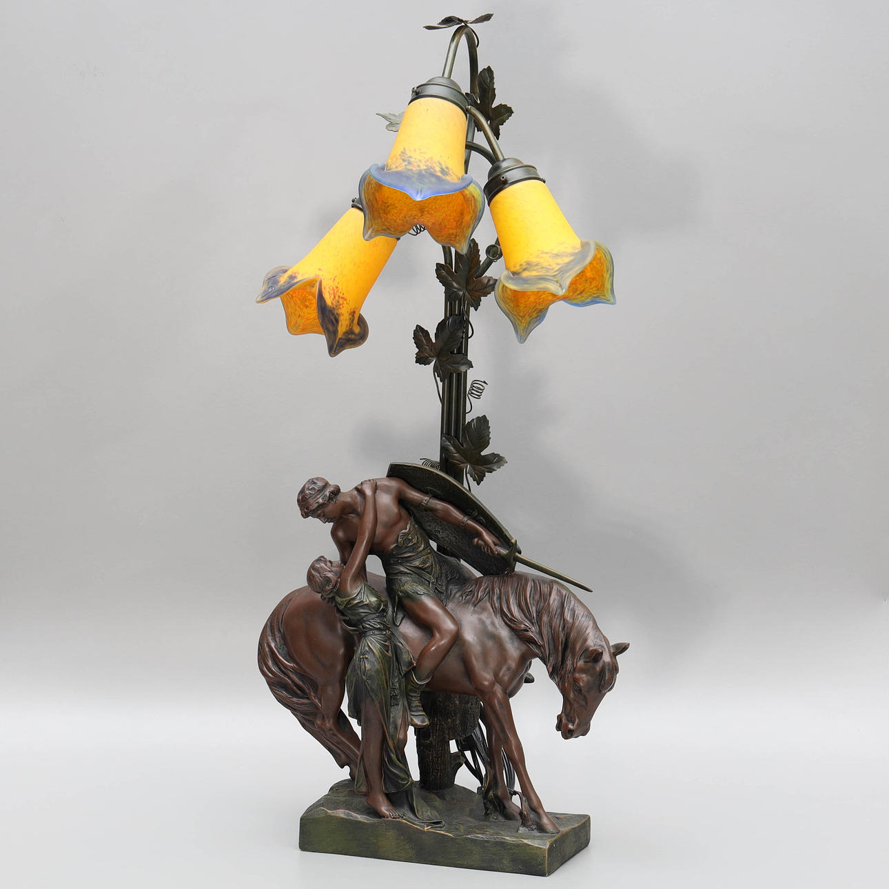 FERDINAND LUGERTH. After, table lamp/floor lamp, 3-light points, bronzed metal and art mass, “Knight bids farewell”, signed in plinth, lamp cupola art de france, 20th century.