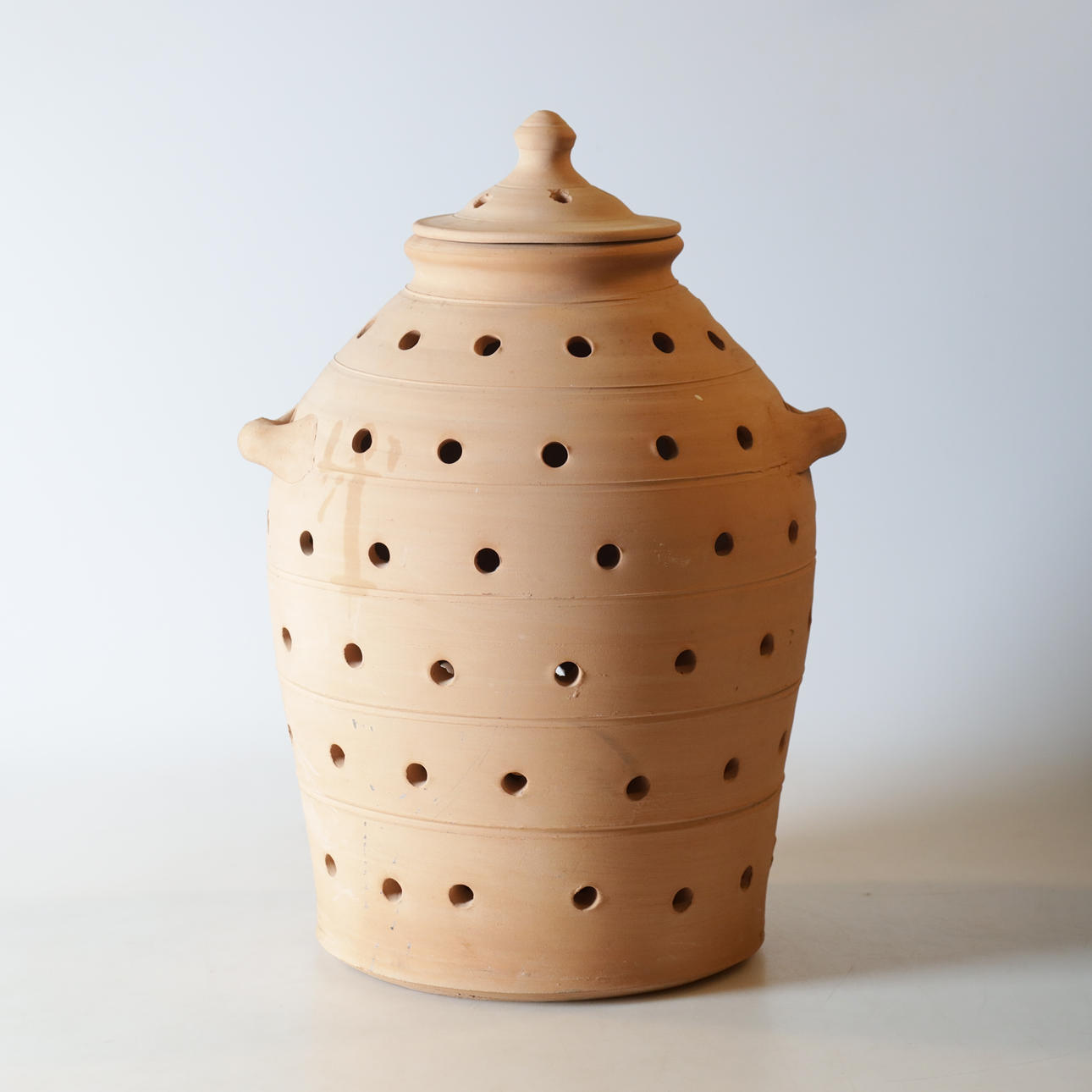 LÖKGÖMMA, earthenware, contemporary.