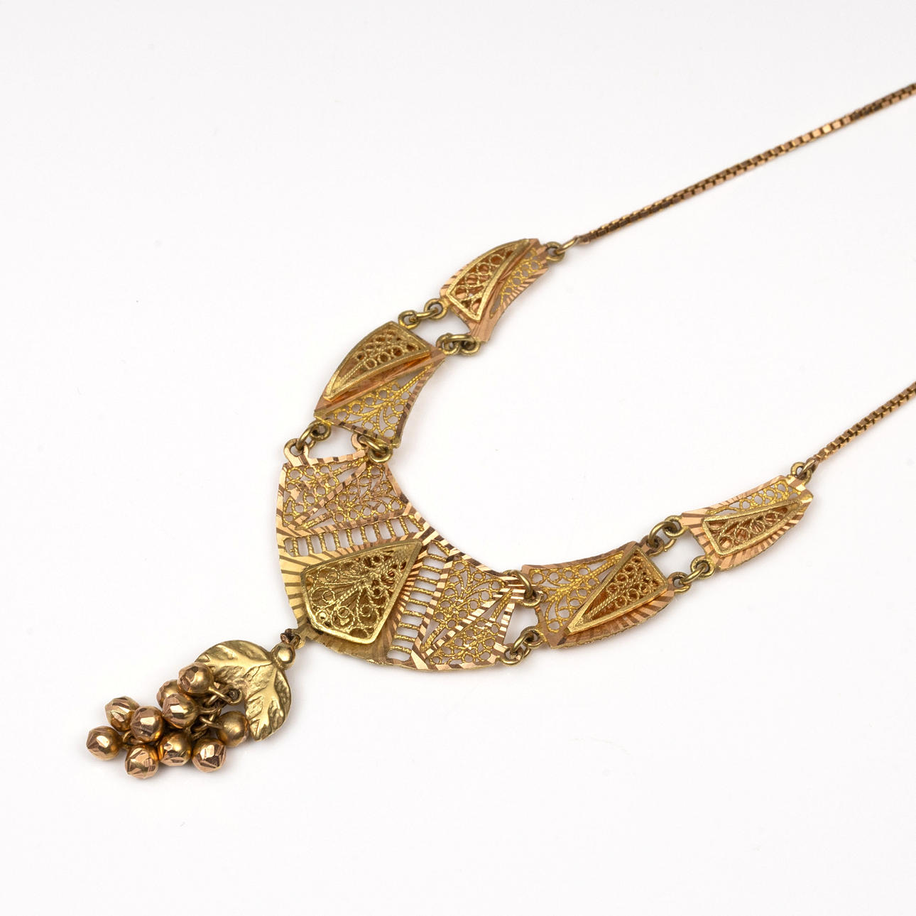 NECKLACE, 14K gold.