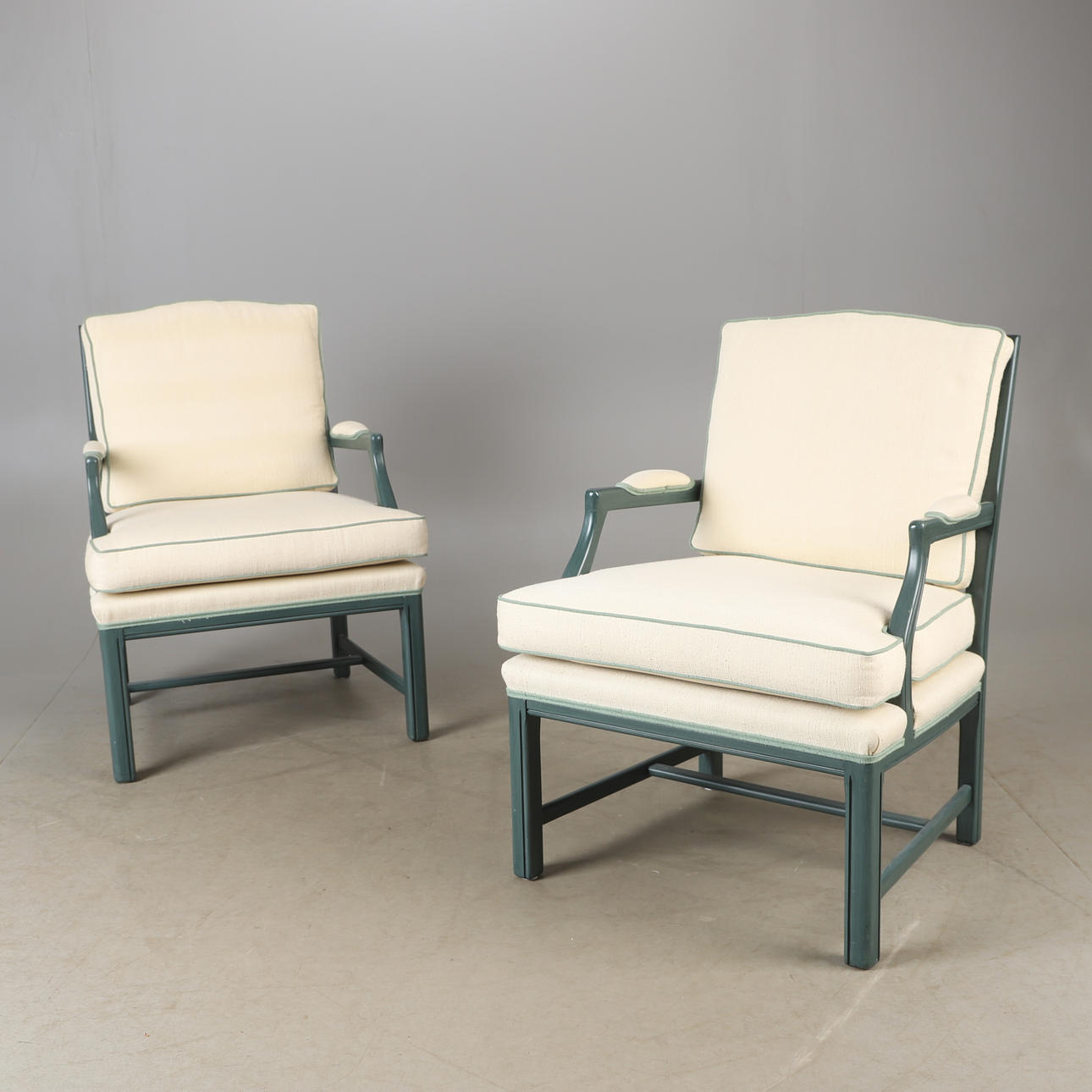 STOLAR, 1 par, "Gripsholmmodell", grönmålade.