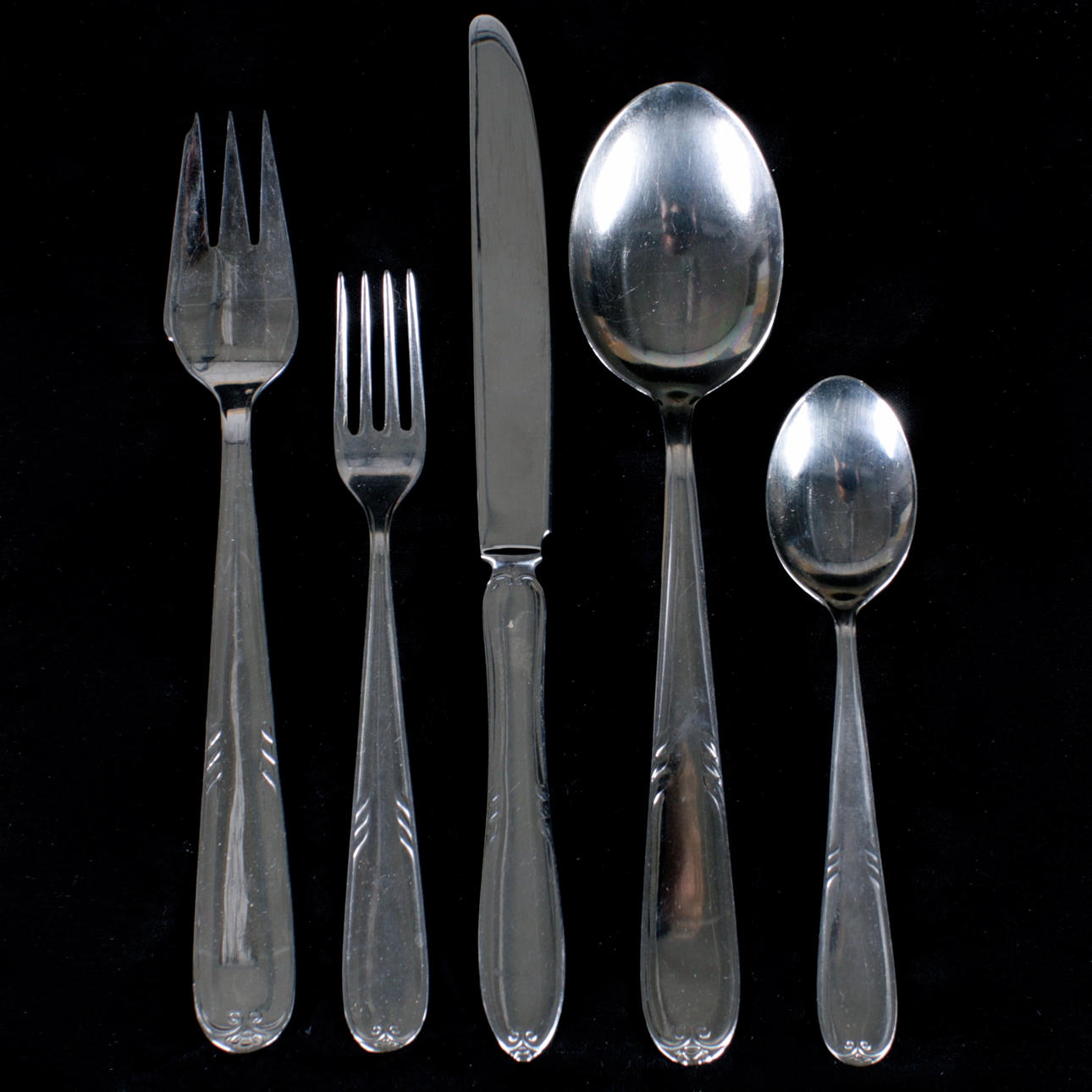 BESTICKSUPPSÄTTNING, 31 delar, rostfritt stål, Chicago, G Åkerlind för Nils Johan.