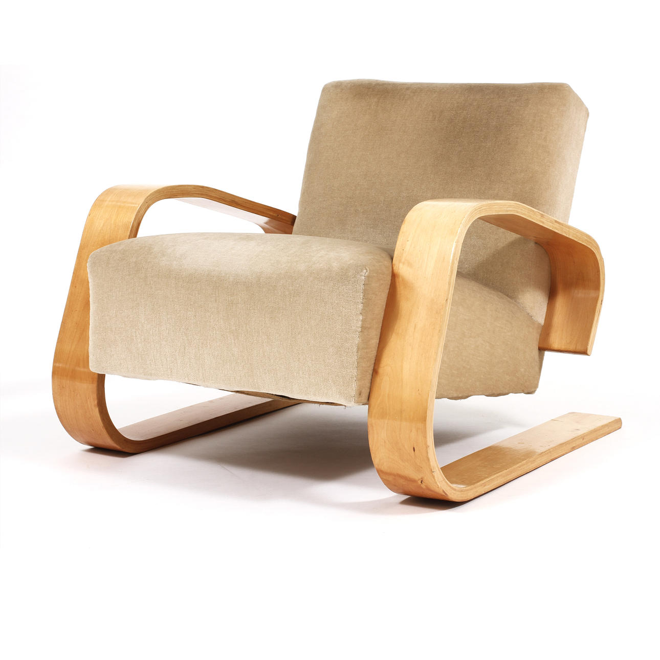 ALVAR AALTO. Fåtölj "Tank", modell 400, Artek, Finland 1930-tal.