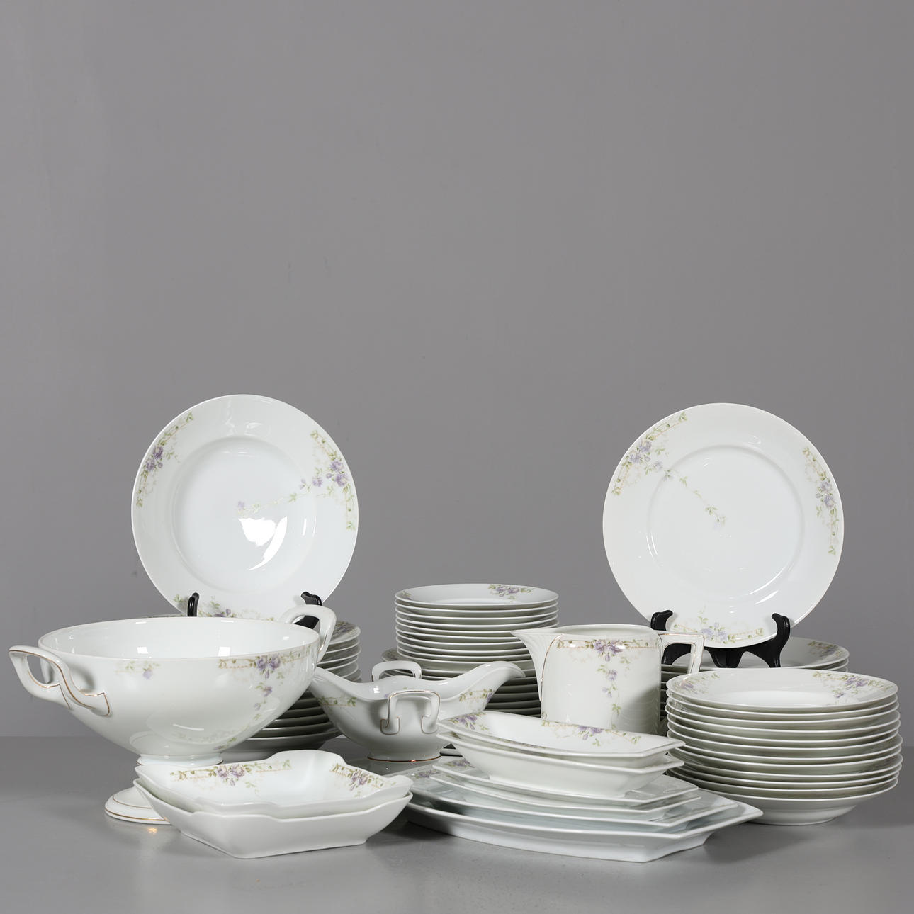 A 68-piece porcelain tableware set, Rosenthal, Bavaria.