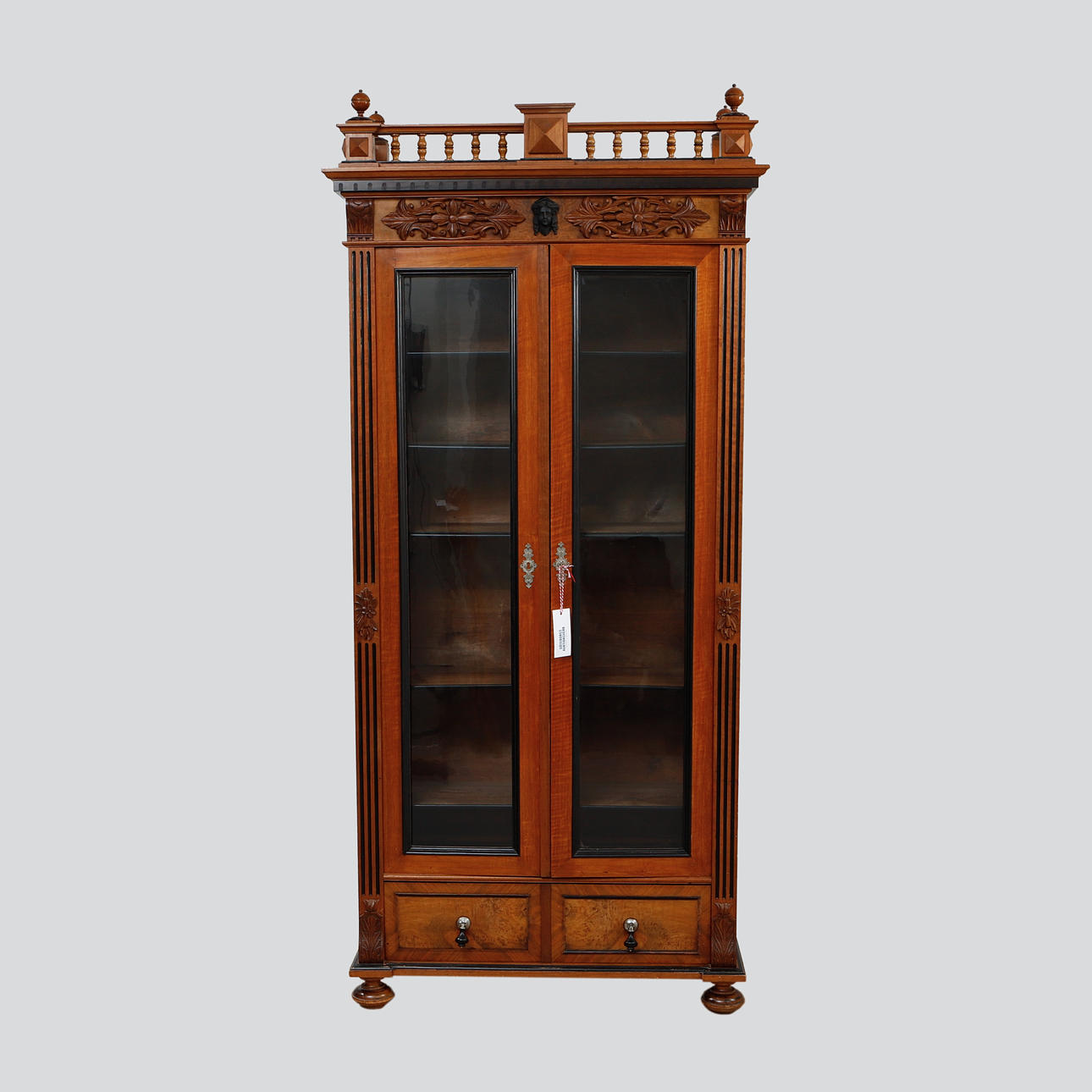 A Neo-Renaissance bookcase, 19th/20th century.