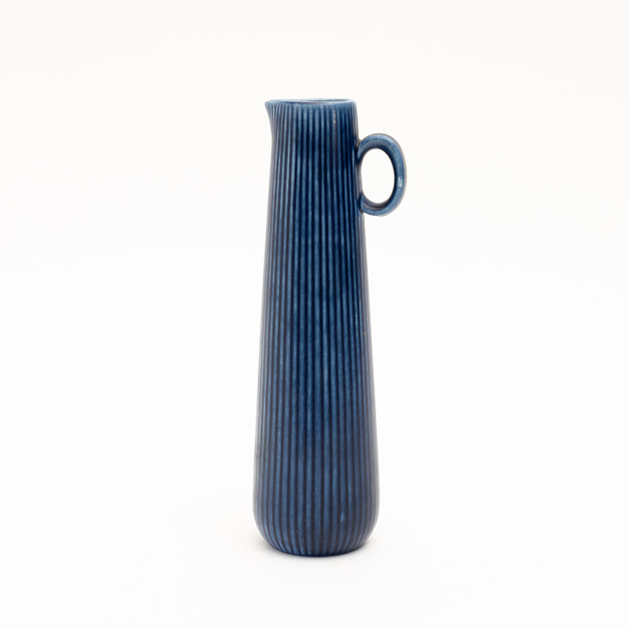 GUNNAR NYLUND. A stoneware jug, “Ritzi”, designed 1960s, Rörstrand.