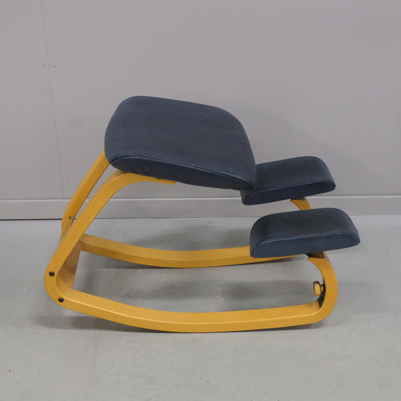 STOKKE, ERGONOMISK STOL.