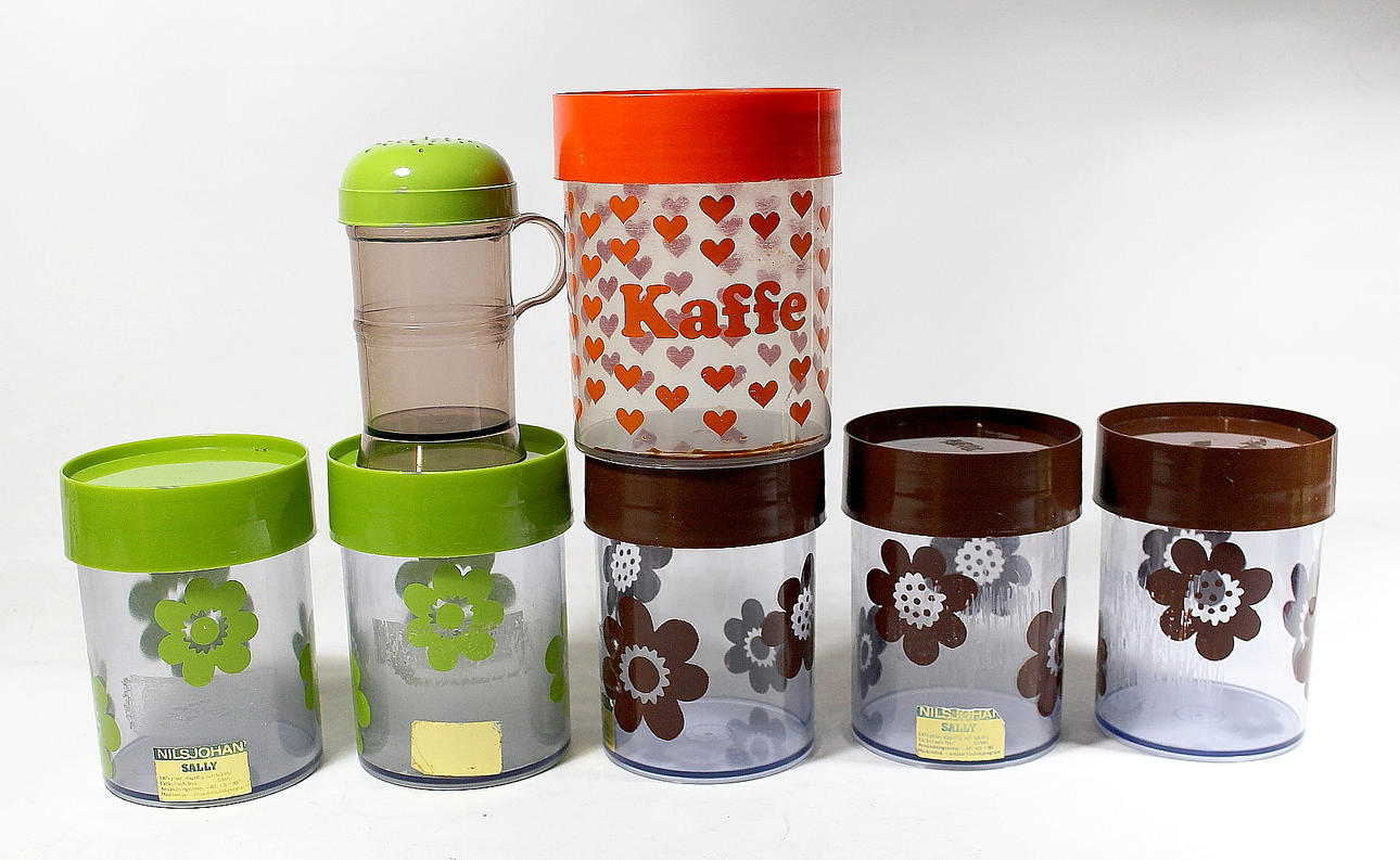 BURKAR, plast, 7 st, Nils Johan.